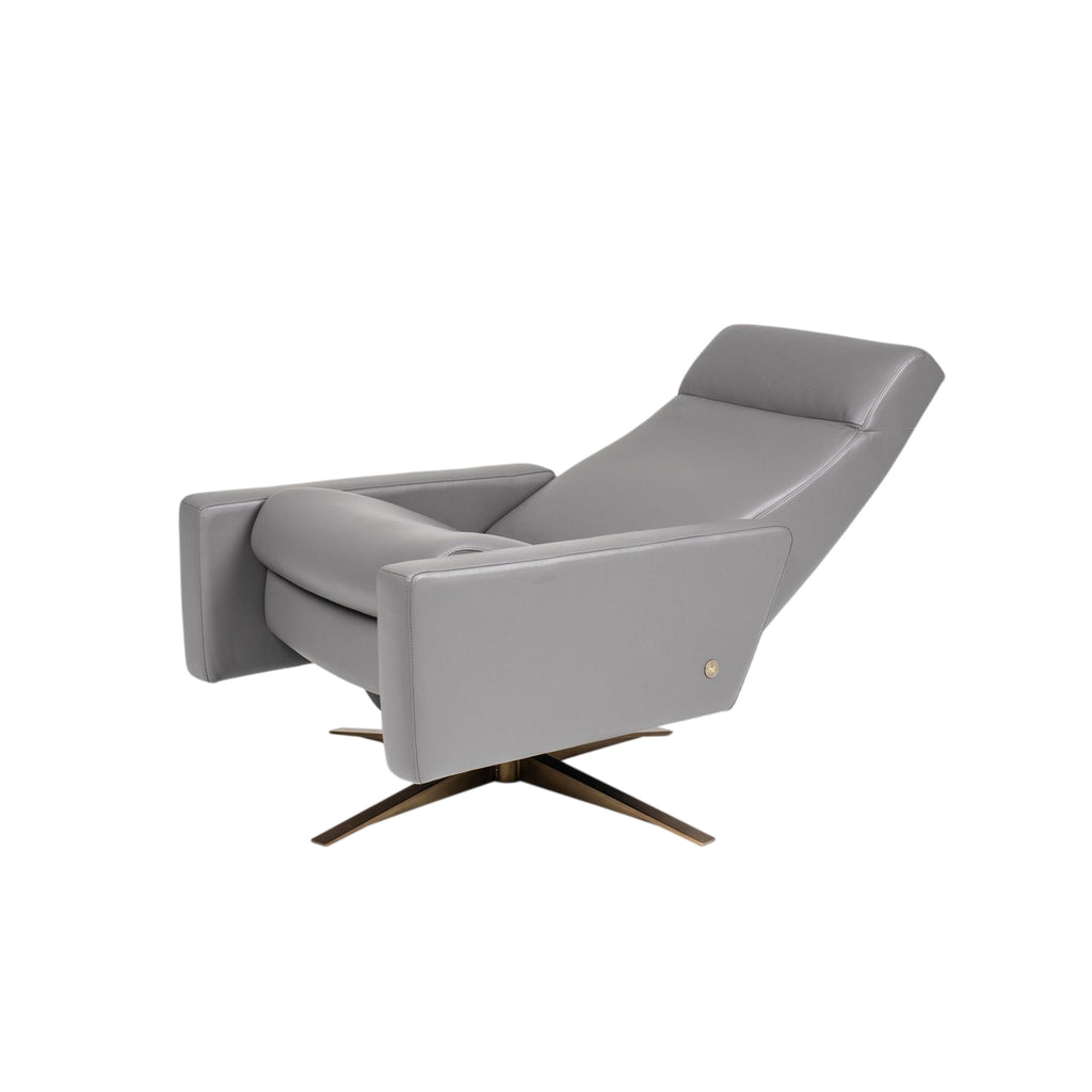 Cloud Comfort Air Recliner: Four Star Base