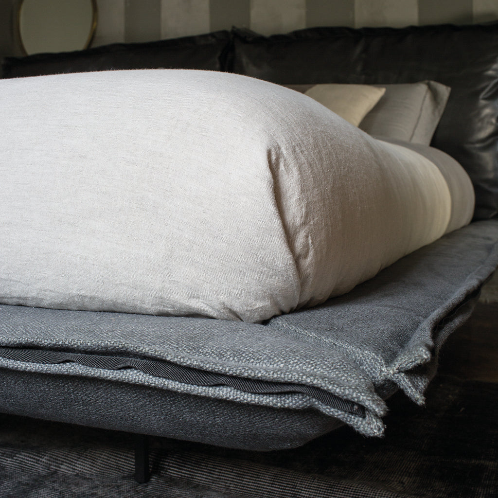 Auto Reverse Dream Bed