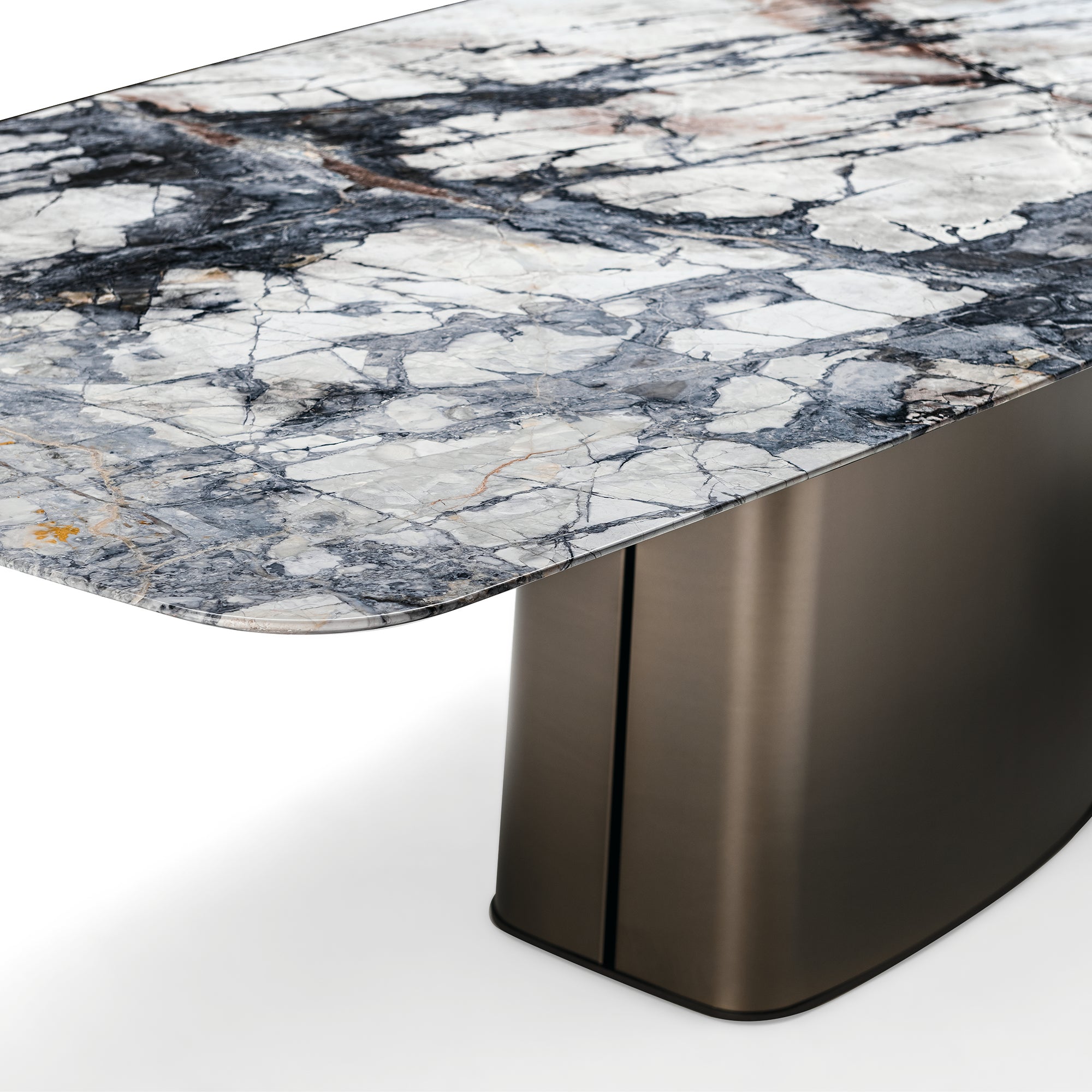 Icon Dining Table