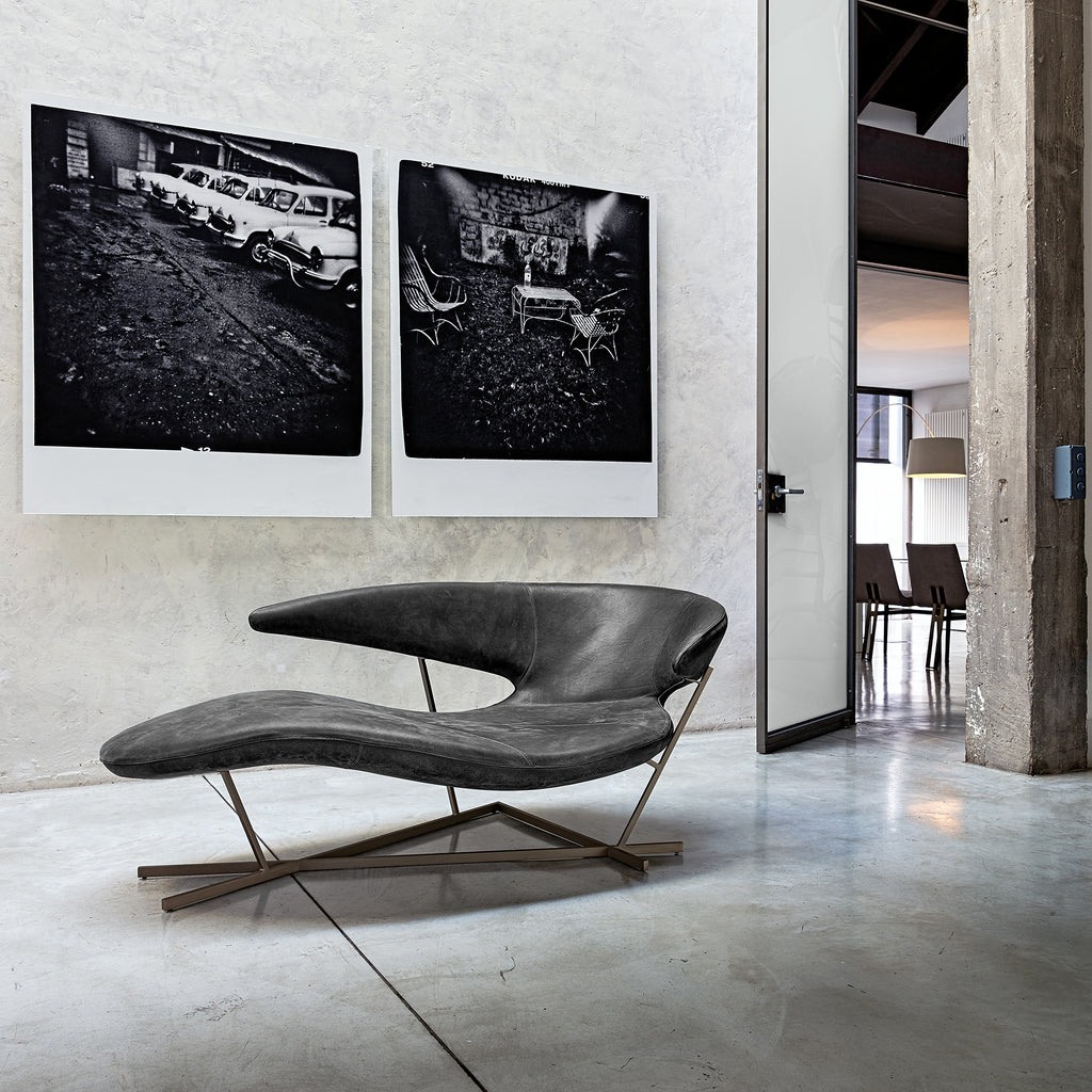 Manta Chaise Lounge