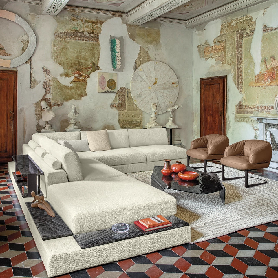 Plat Sofa/Sectionals