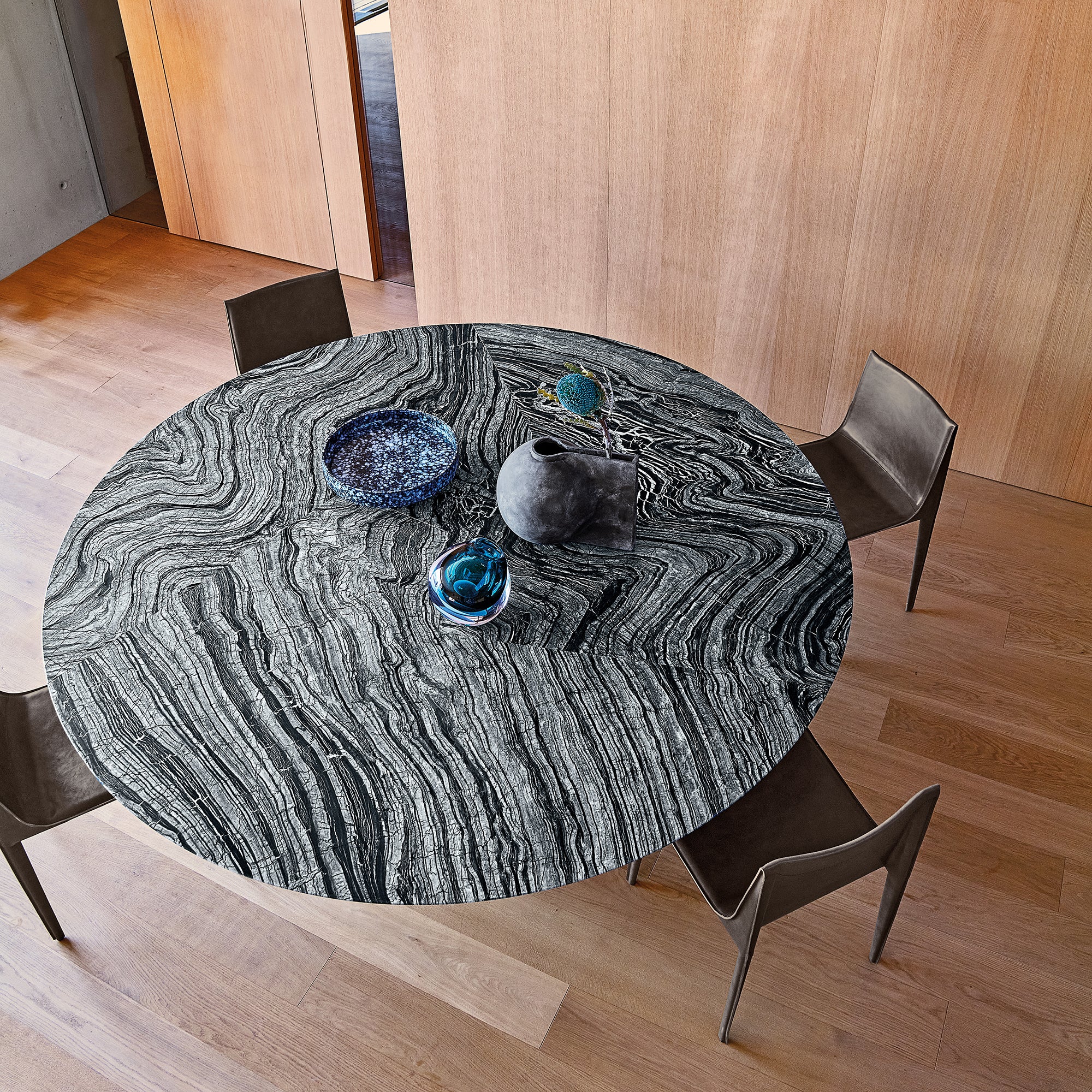 Prince Dining Table