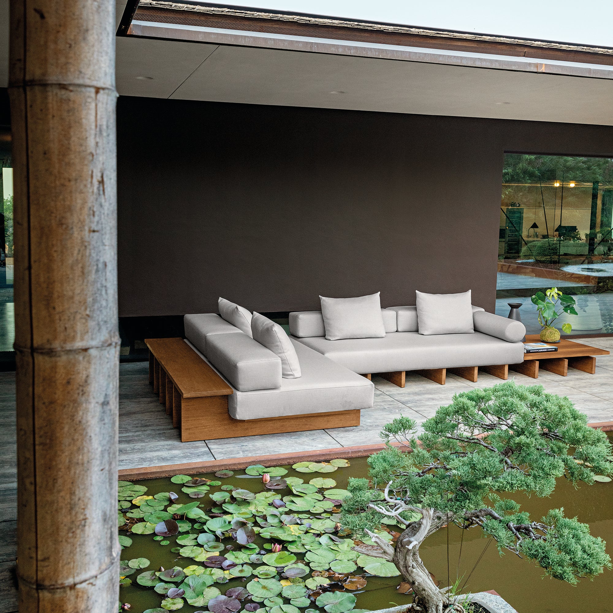 Santos XL Sofa/Sectionals