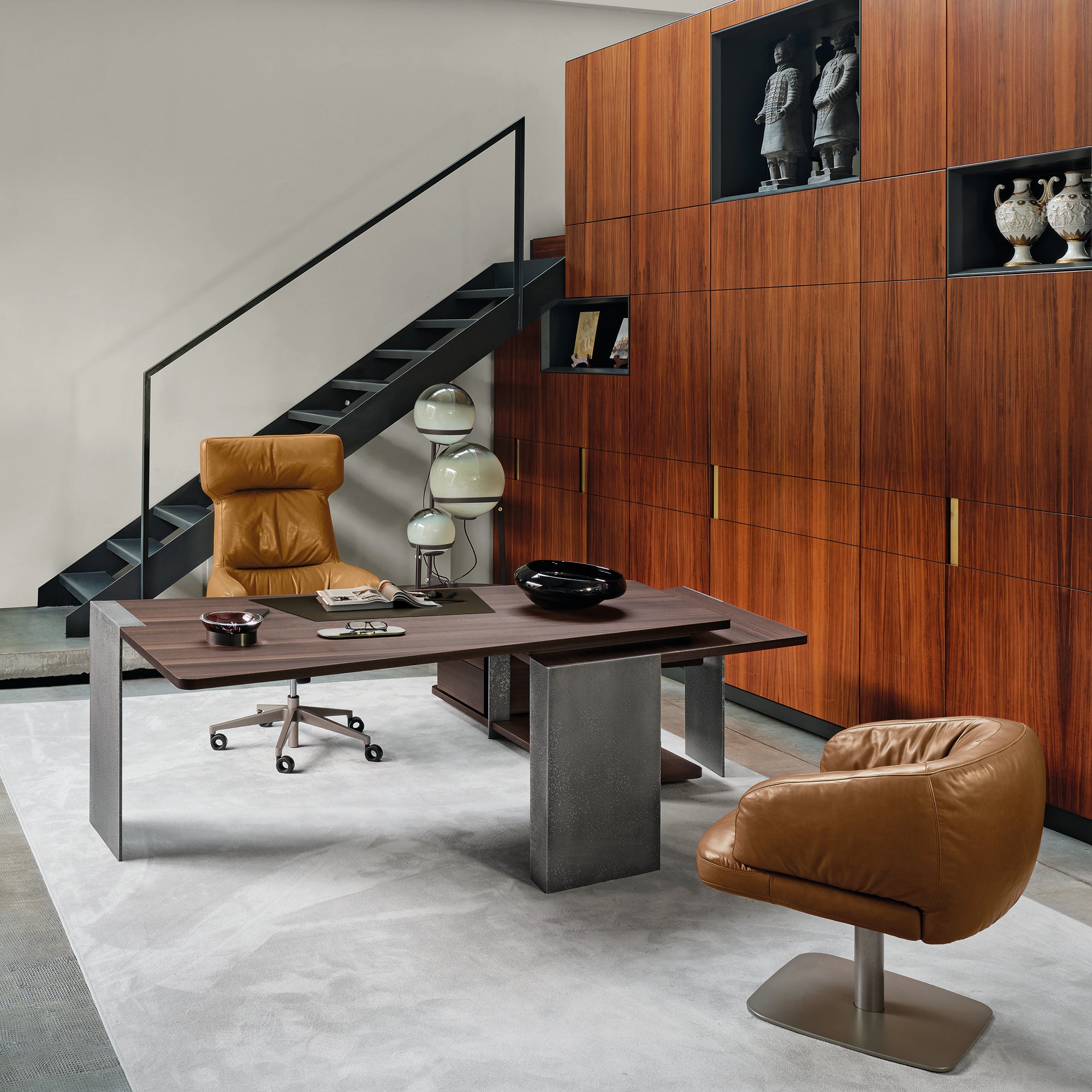 Warren Business Swivel Armchair