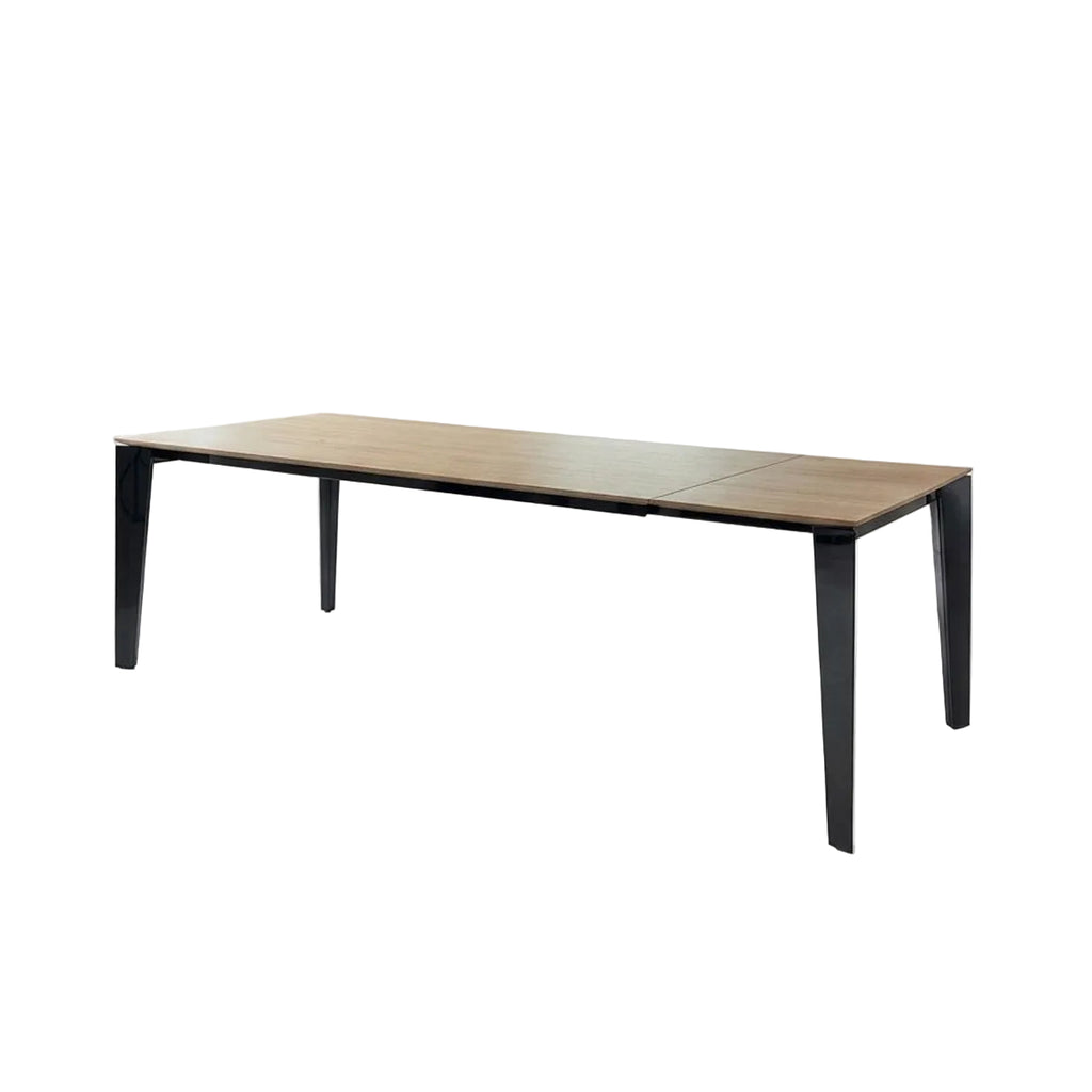 Cruz Extendable Dining Table