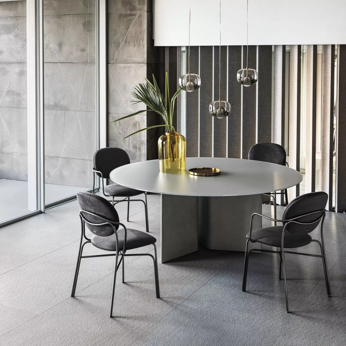 Dada Dining Chair