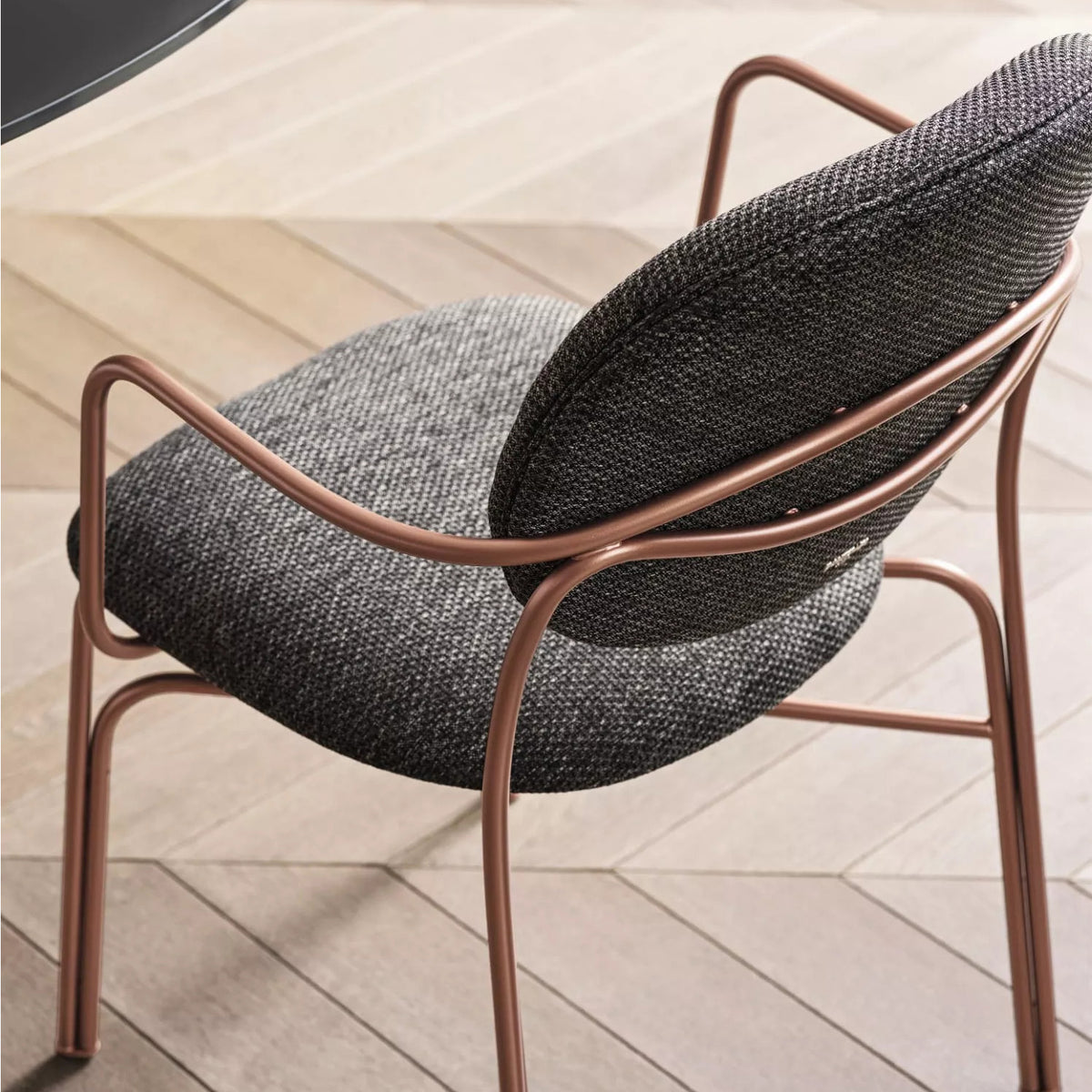 Dada Dining Chair