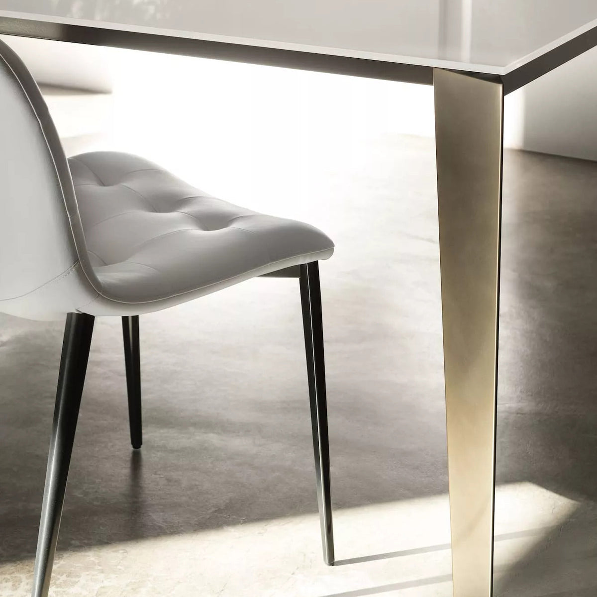 Kuga Dining Chair