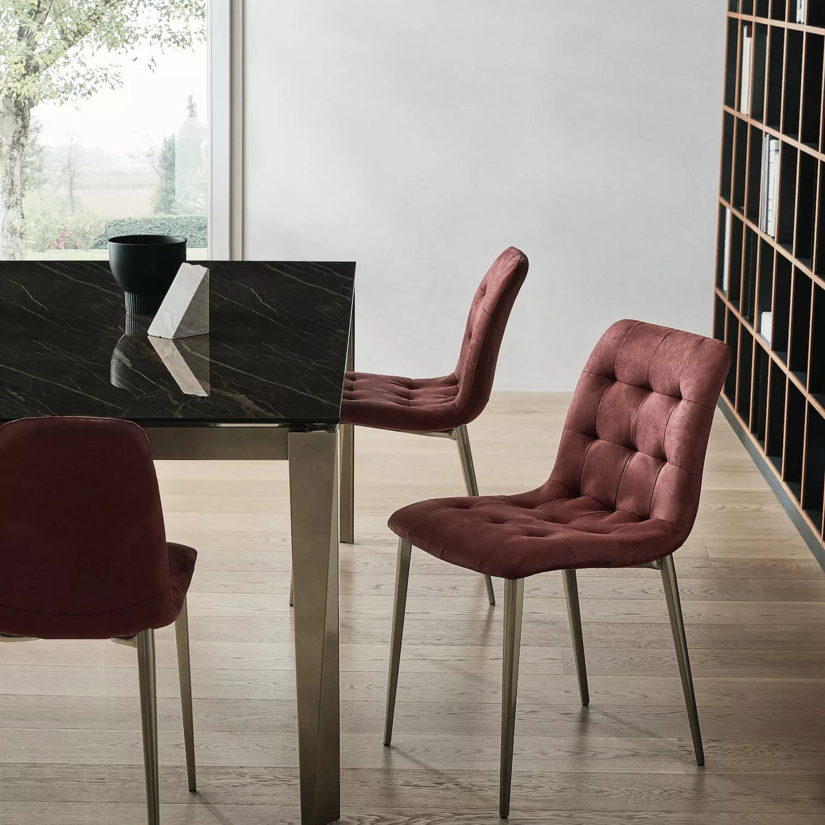 Kuga Slim Dining Chair