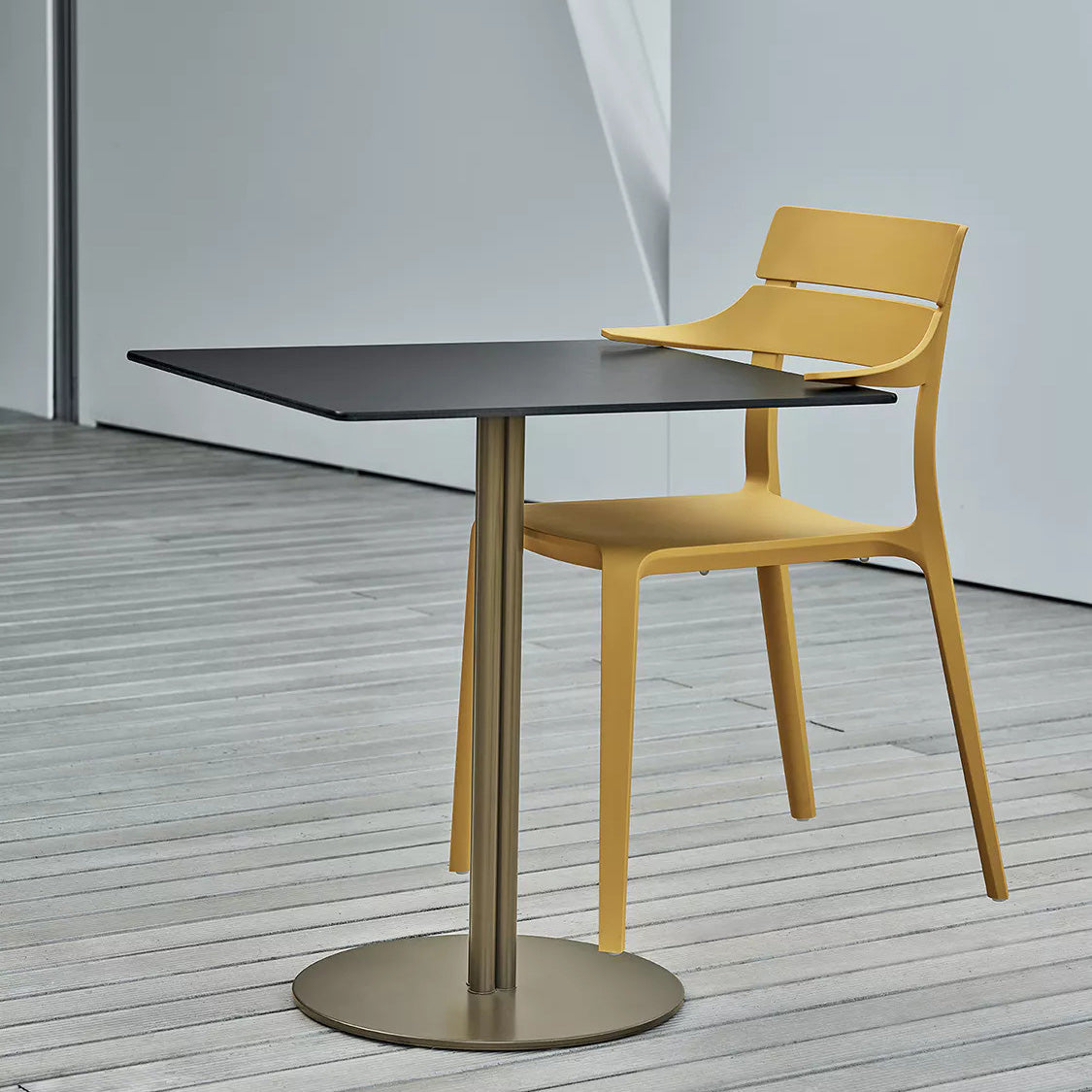 Rocket Stackable Dining Chair