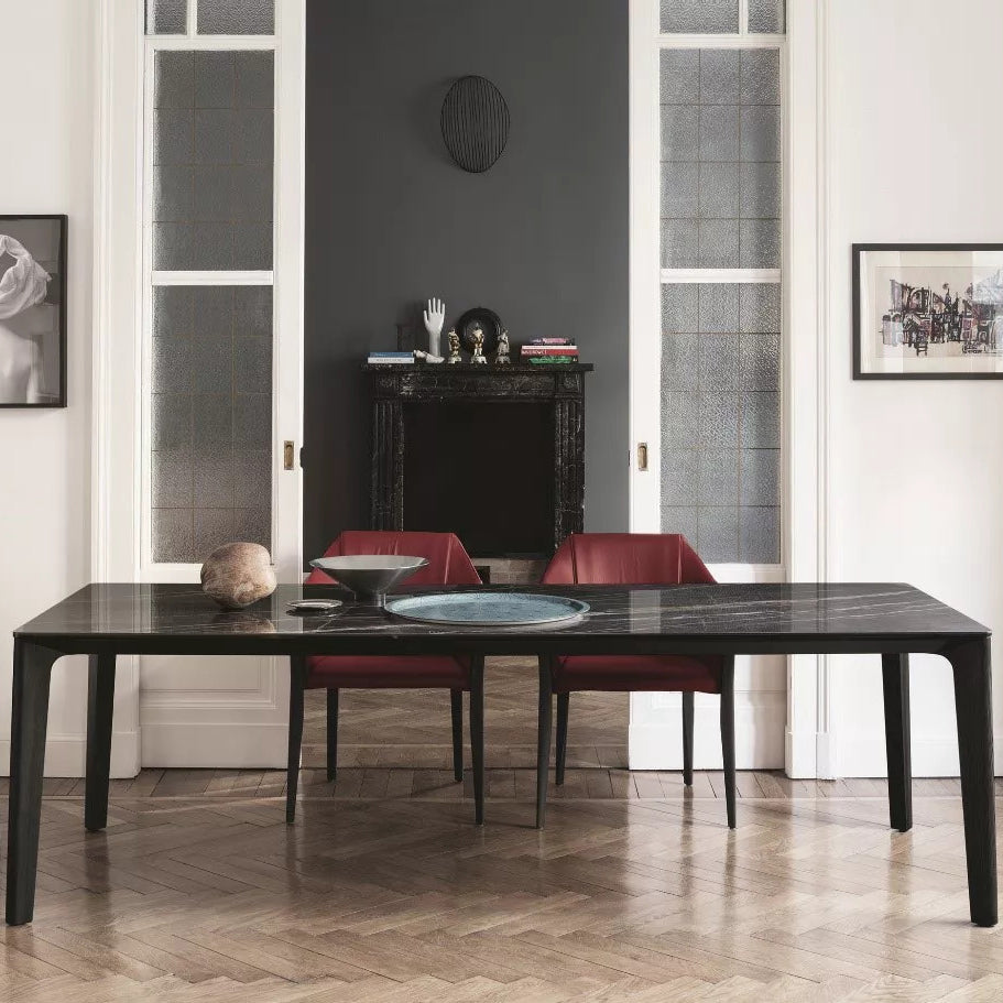 Versus Dining Table
