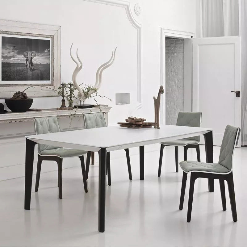 Versus Dining Table