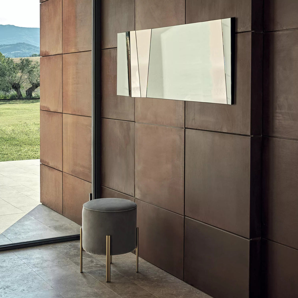 Illusion Mirror