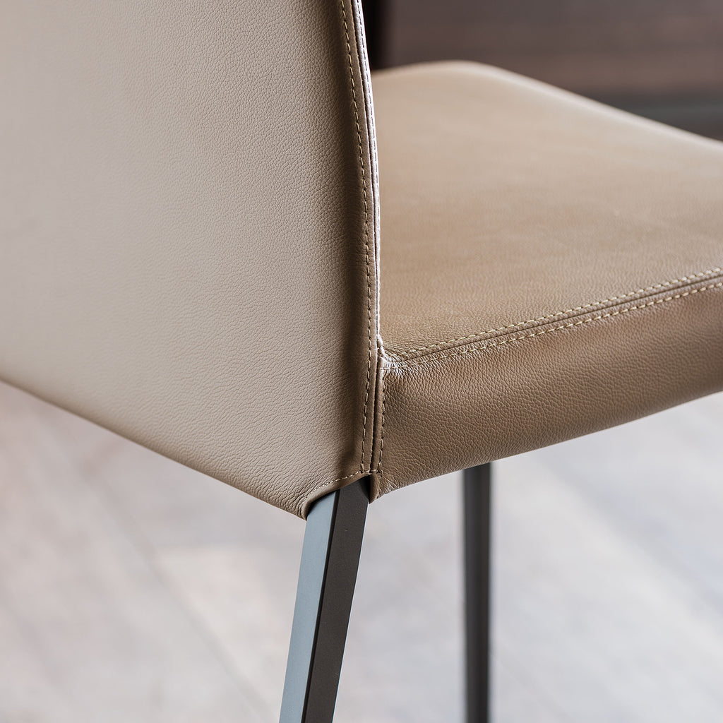 Anna Dining Chair: High Backrest