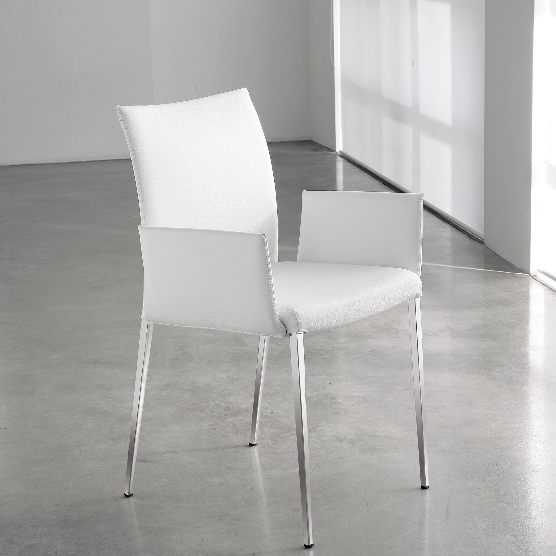 Anna Dining Chair: Low Backrest