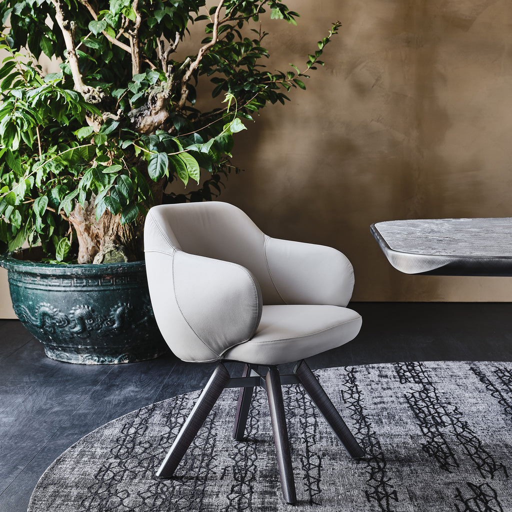 Bombe Swivel Chair
