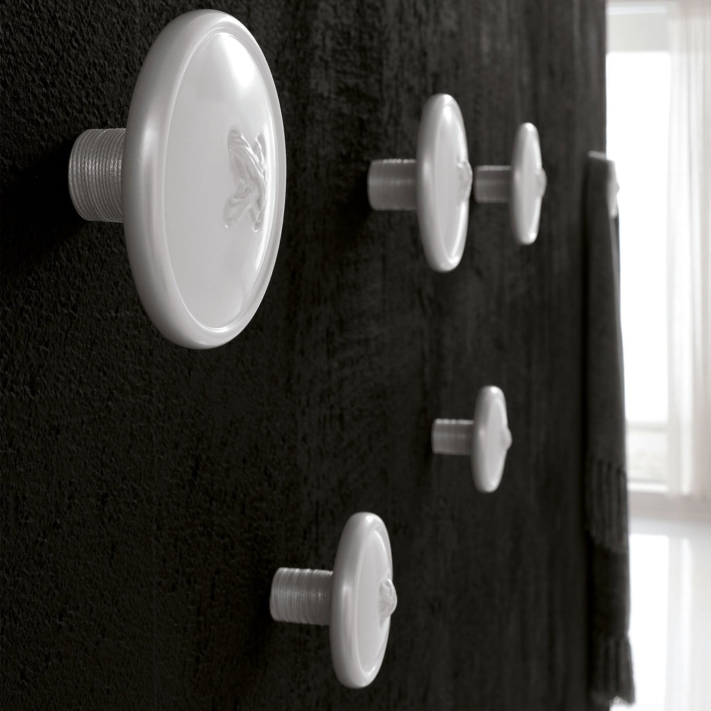 Bottone Coat Hanger