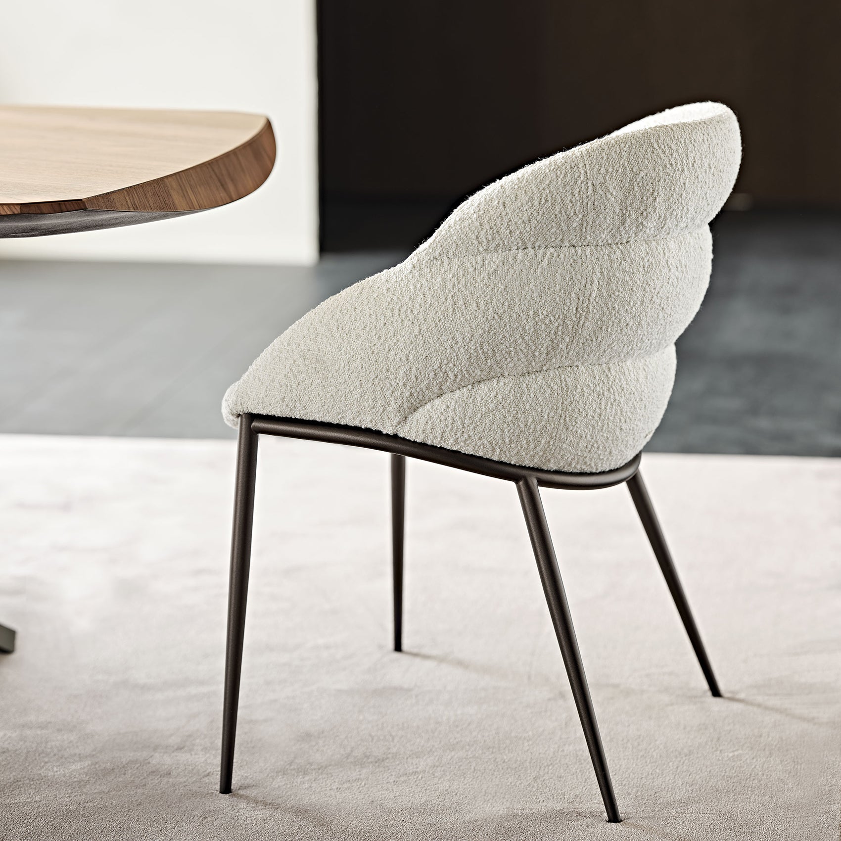 Camilla ML Lounge Chair
