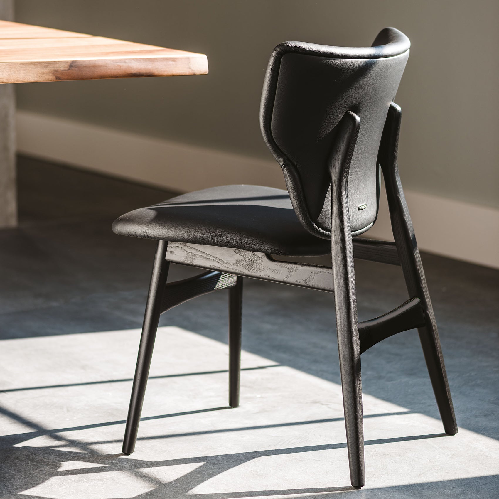 Dumbo Dining Chair