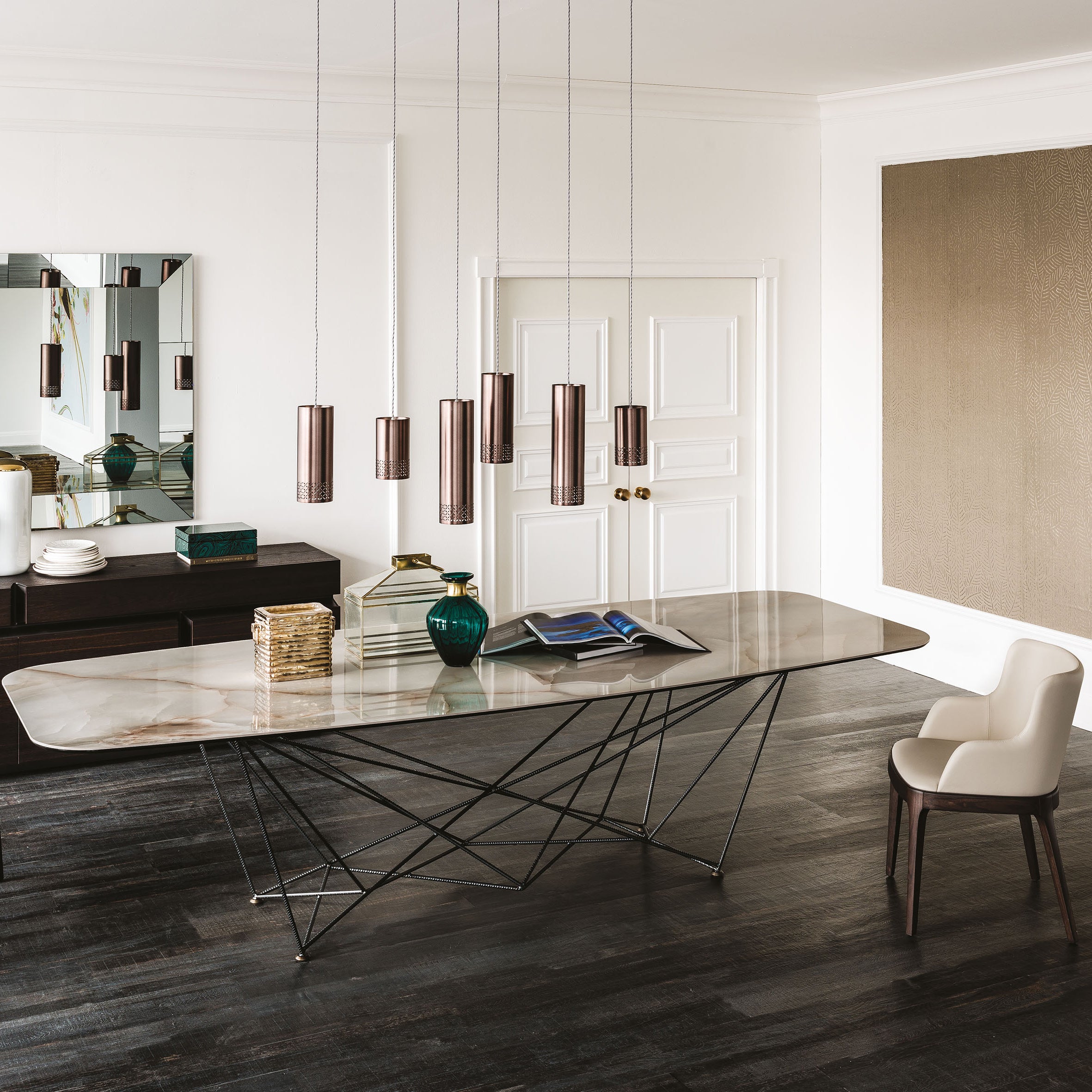 Gordon Keramik Dining Table: Sag