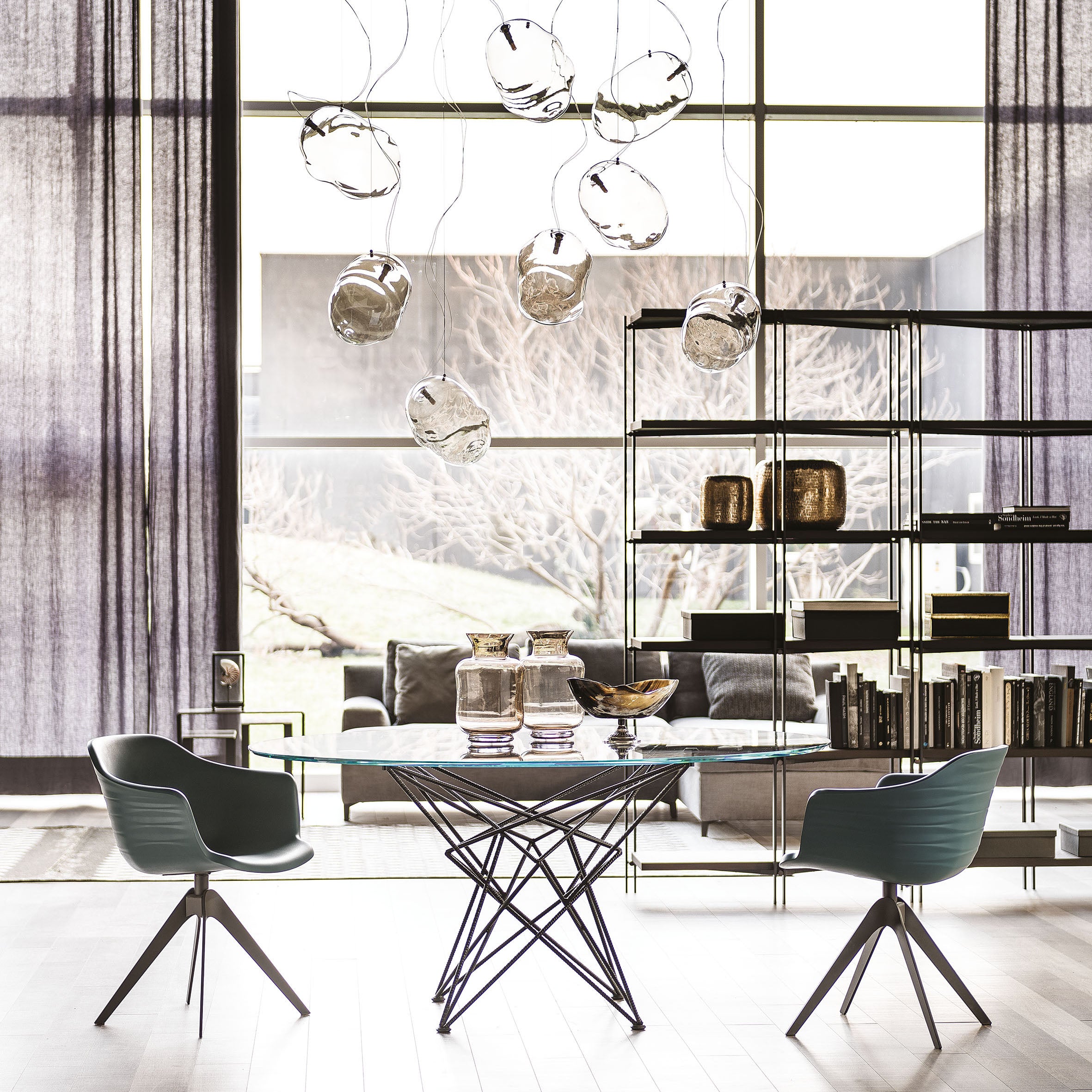 Gordon Round Dining Table