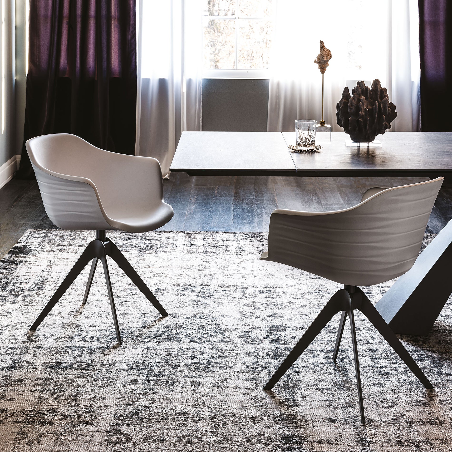 Indy Swivel Chair