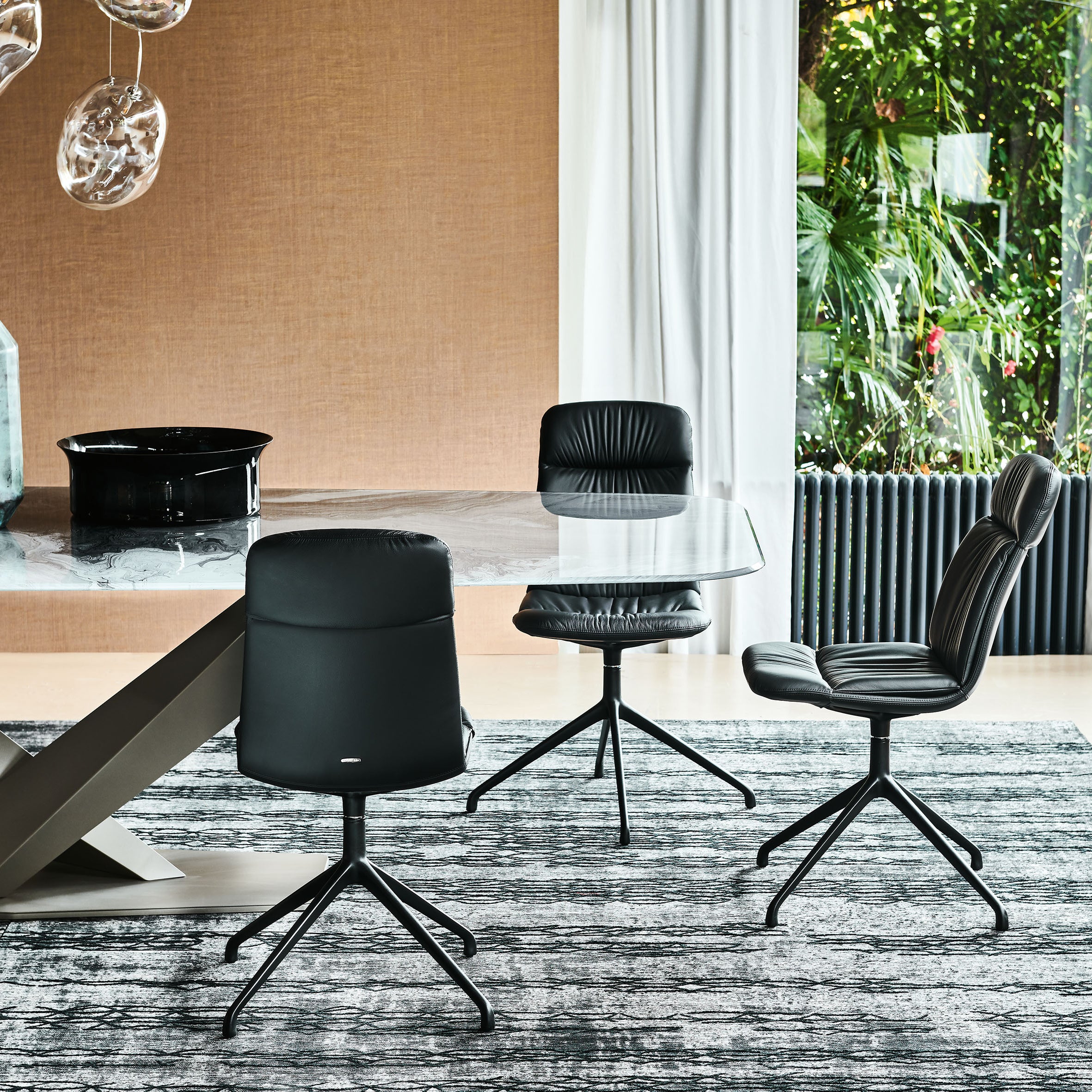 Kelly Swivel Chair