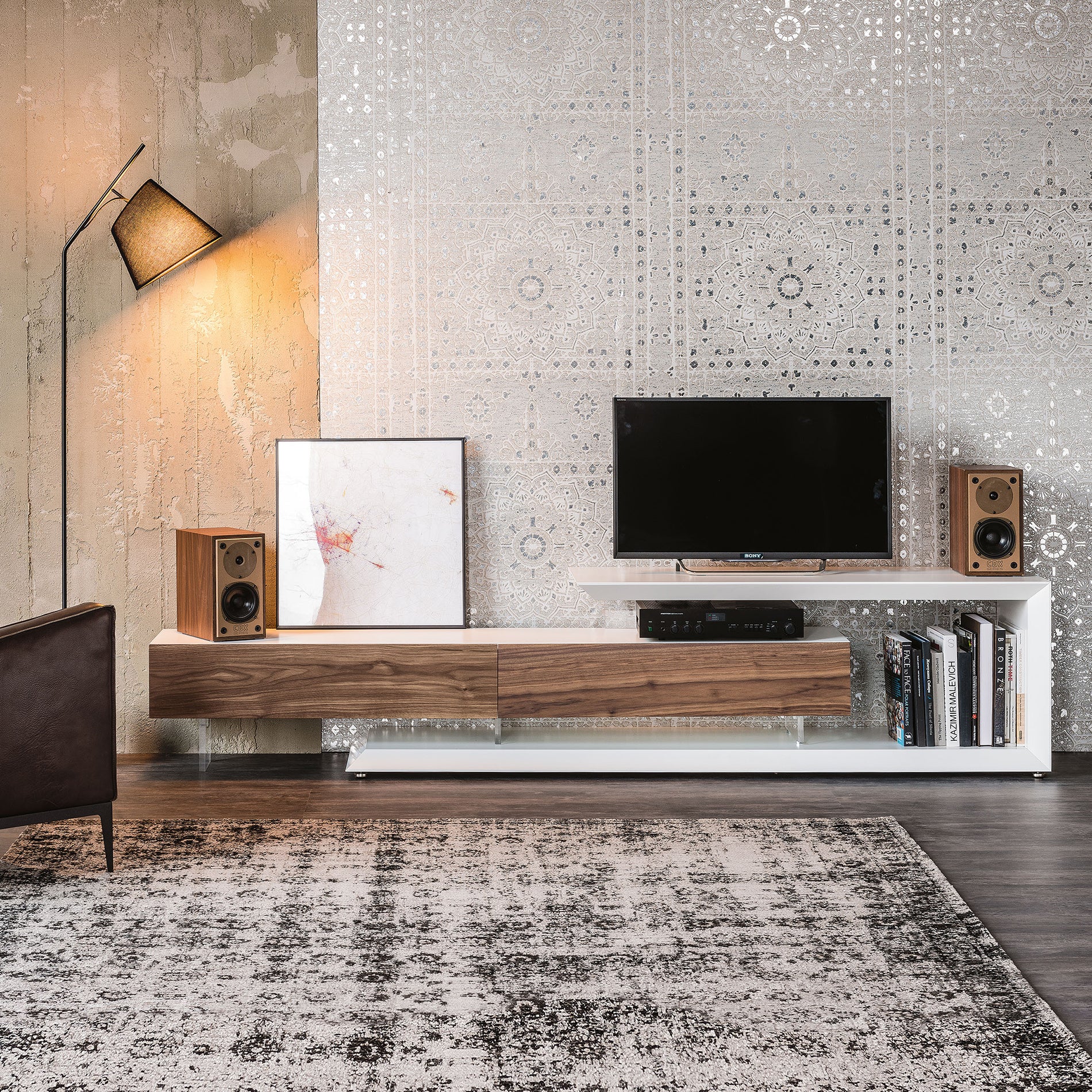 Link TV Reversible & Adjustable Cabinet