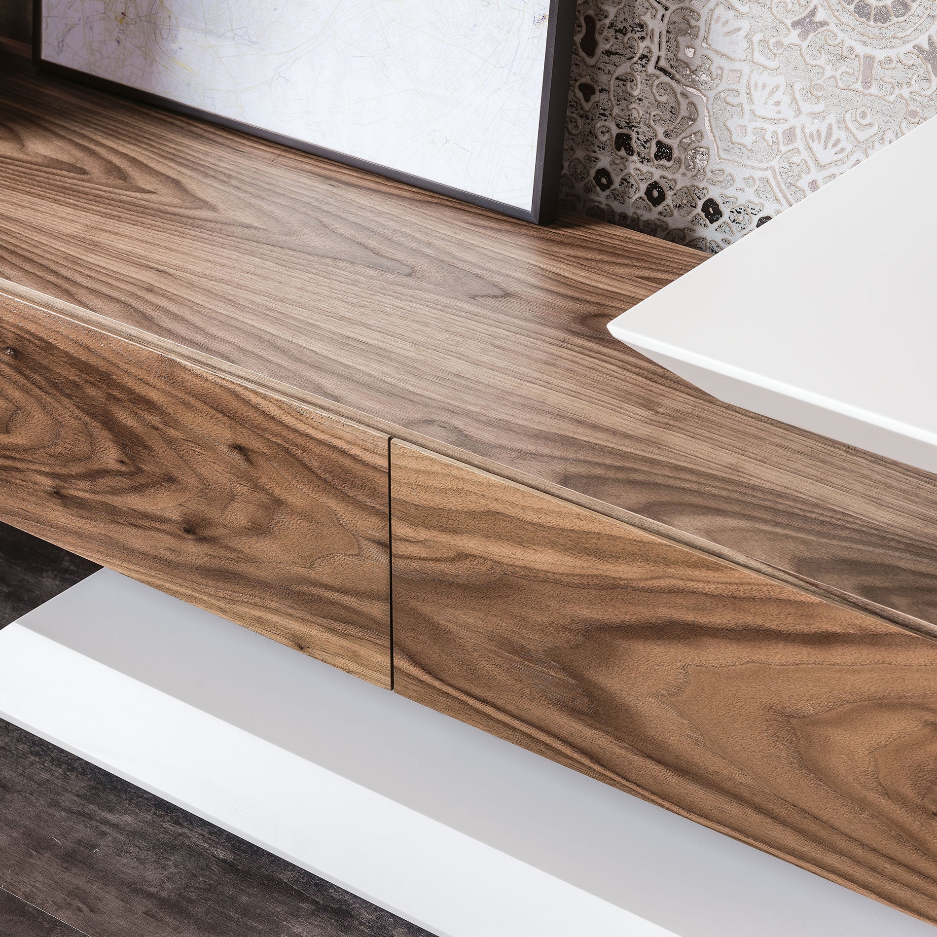 Link TV Reversible & Adjustable Cabinet