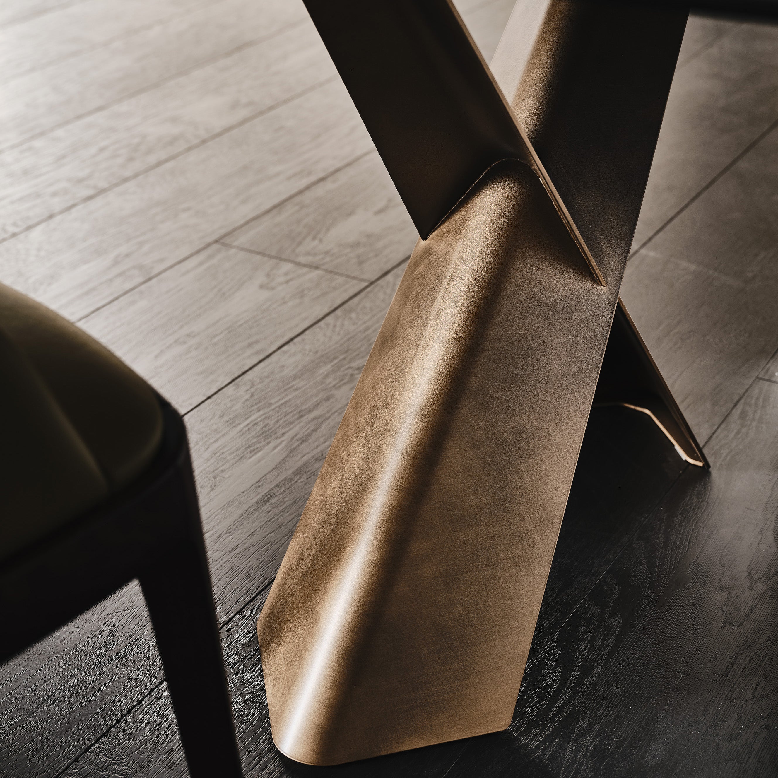 Mad Max Crystalart Dining Table: Rectangle