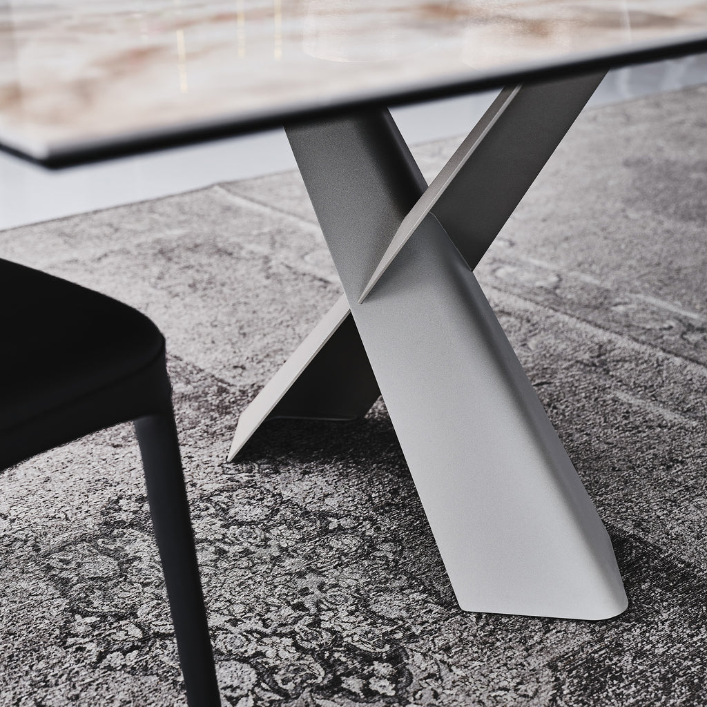 Mad Max Keramik Dining Table: Sag