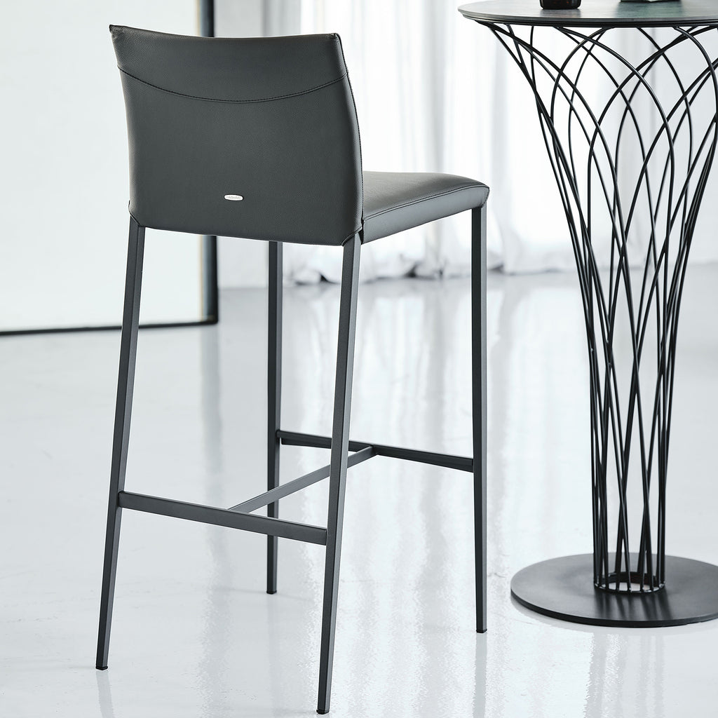 Norma ML Bar + Counter Stool