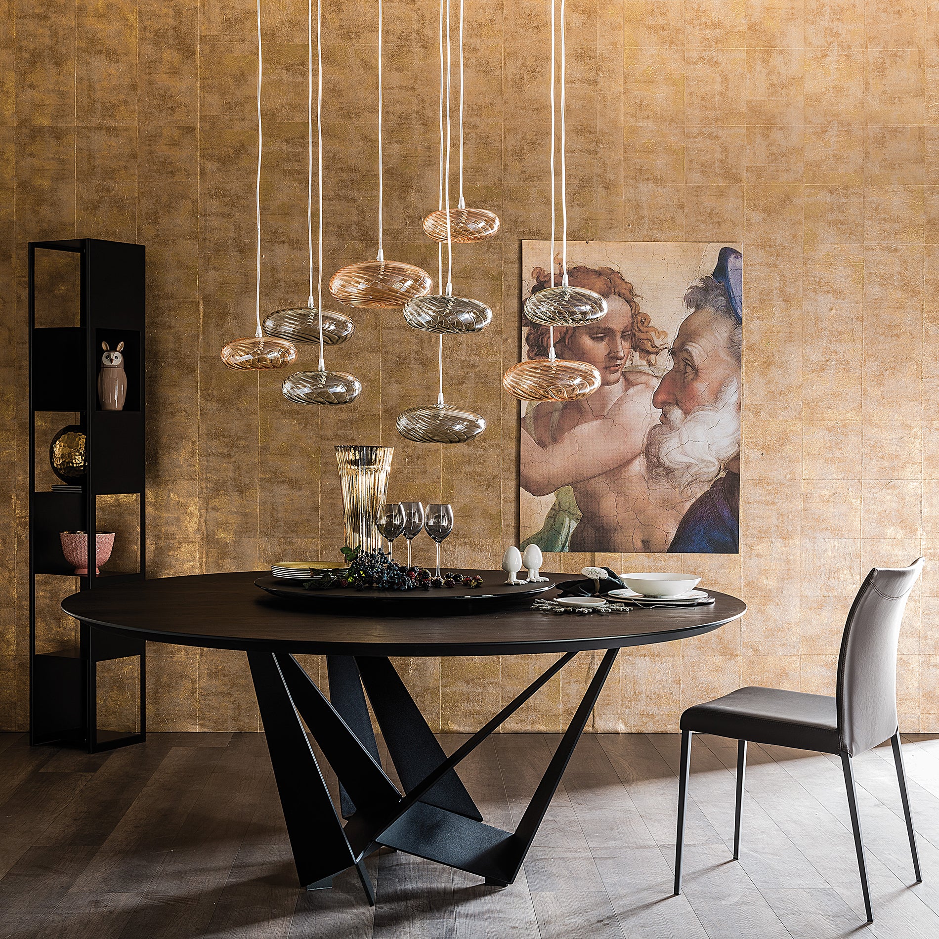 Skorpio Round Dining Table: Wooden Top
