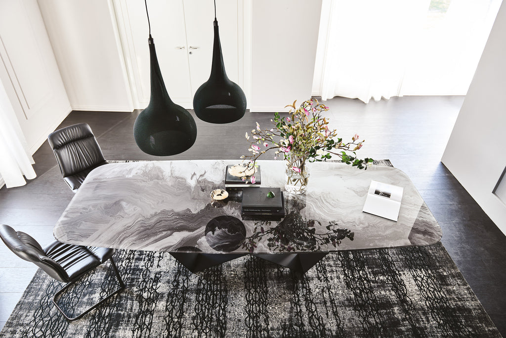 Skorpio Crystalart Dining Table: Sag