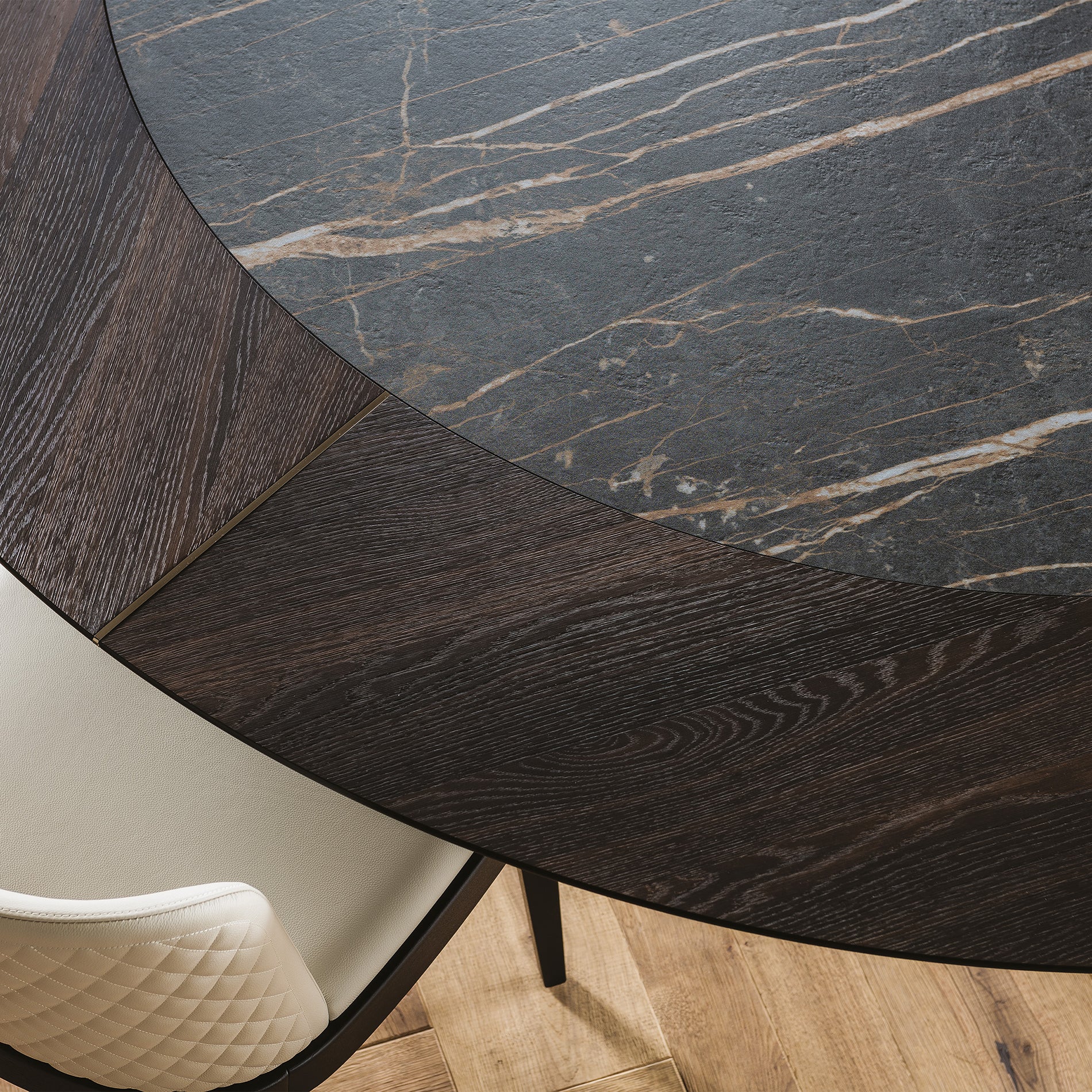 Skorpio Ker - Wood Round Dining Table