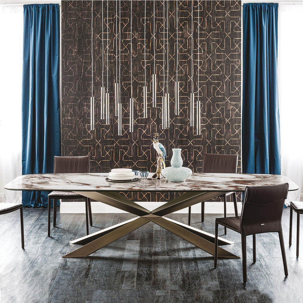 Spyder Keramik Dining Table: Sag