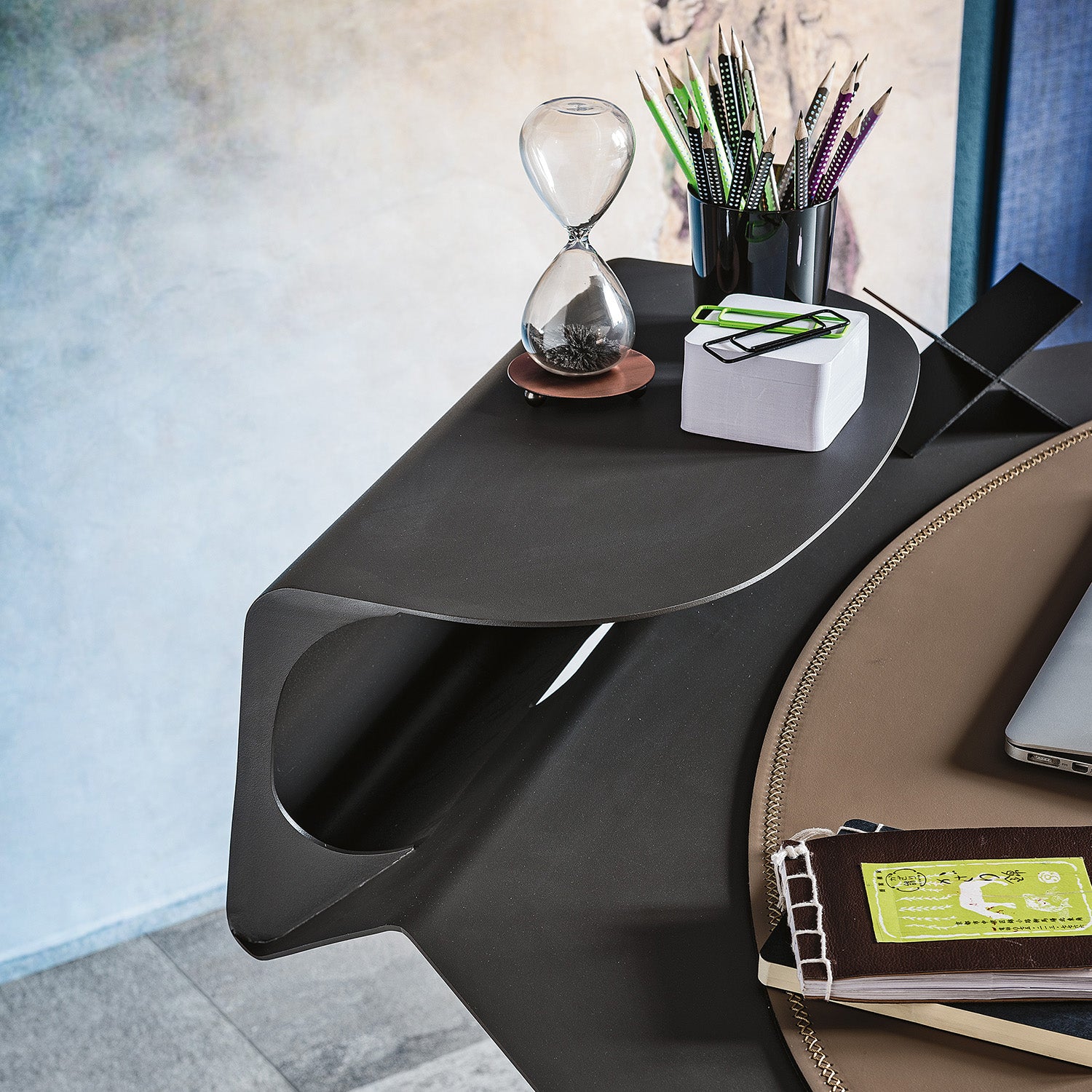Storm Desk
