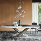 Stratos Crystalart Dining Table: Sag