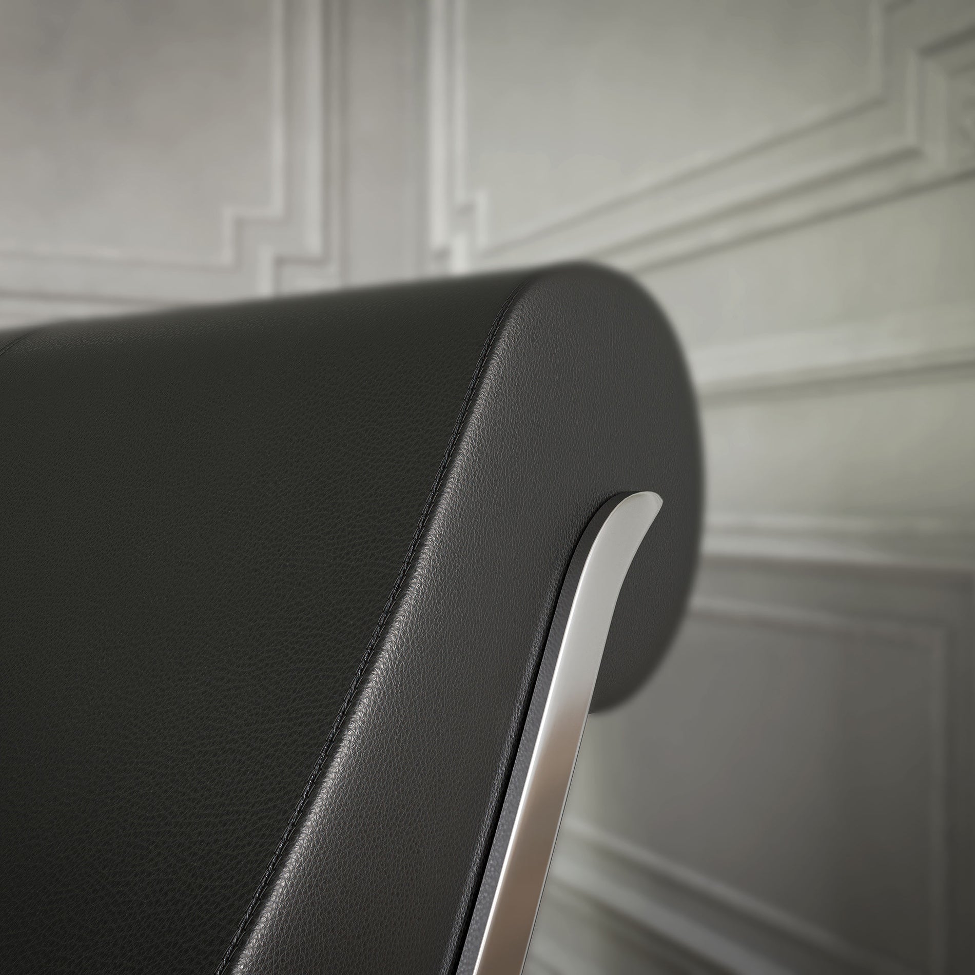 Sylvester Chaise Lounge