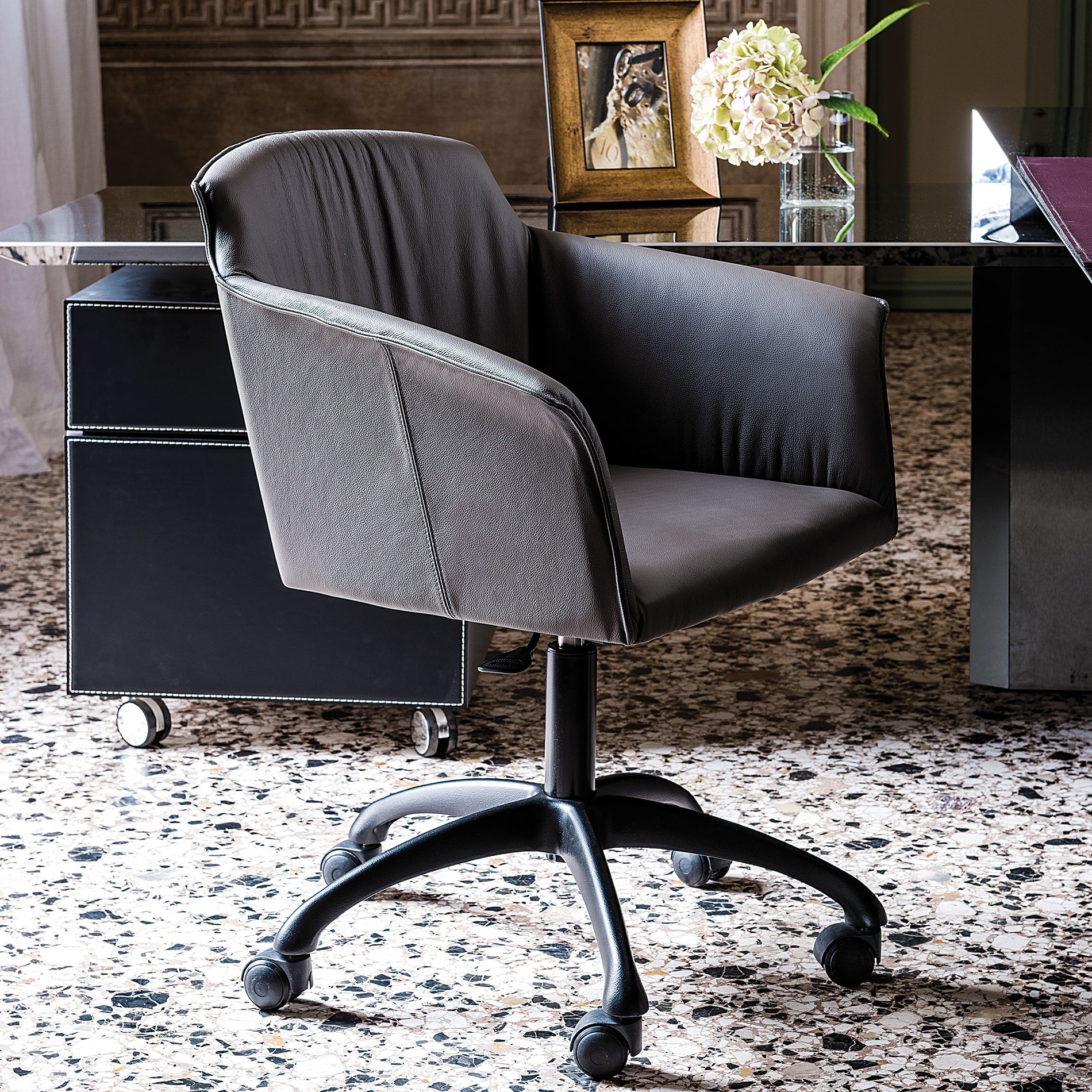 Tyler Swivel Chair with Wheels