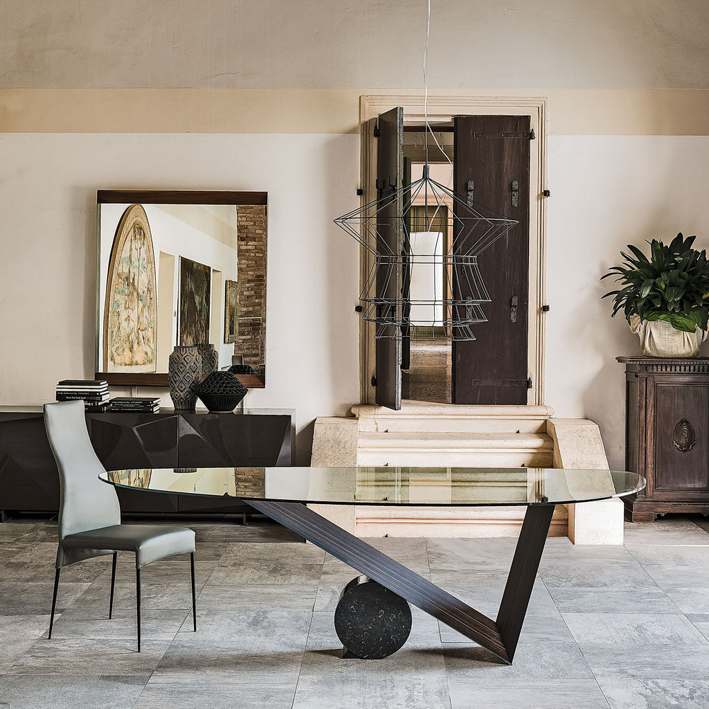 Valentino Dining Table: Sag