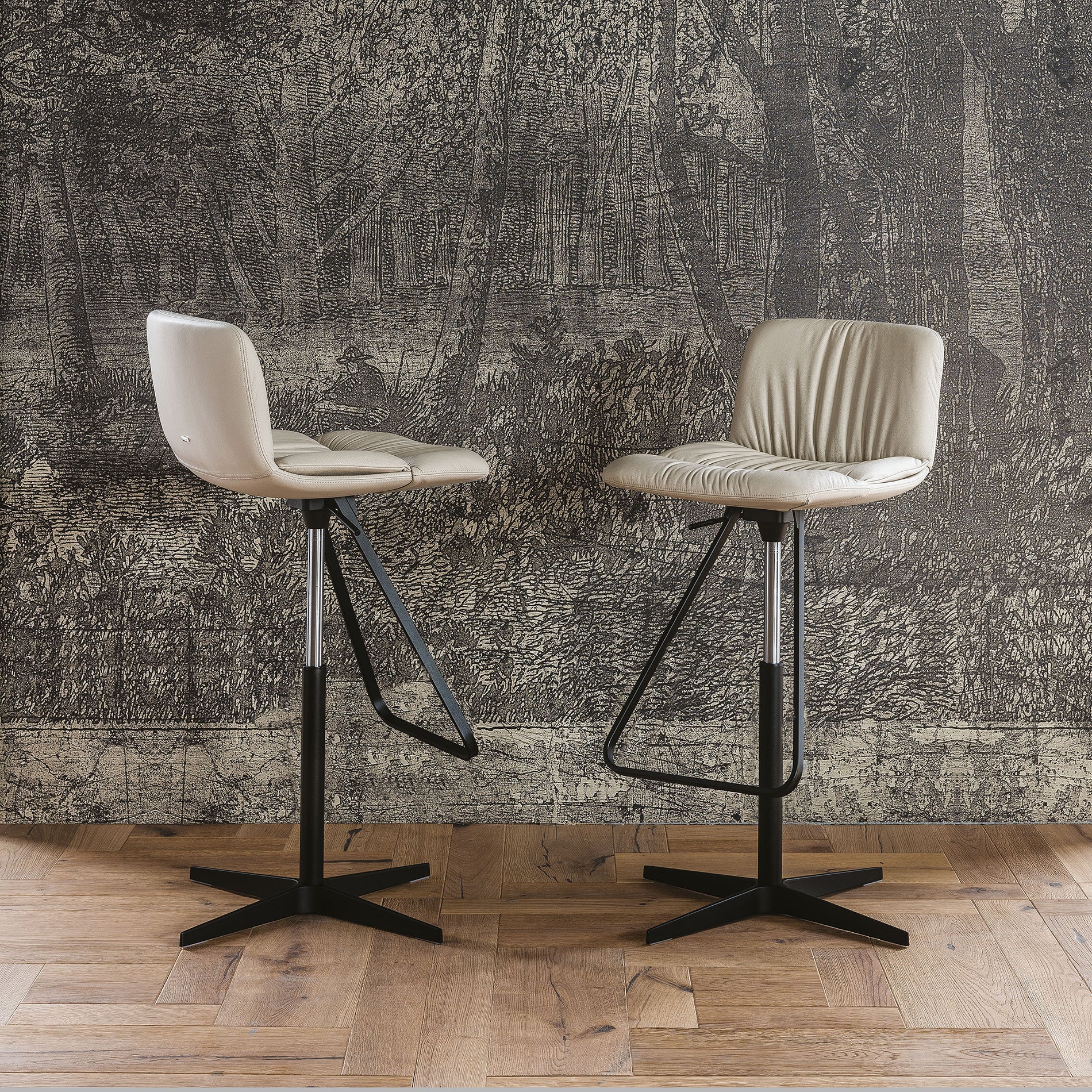 Axel X Height Adjustable Stool