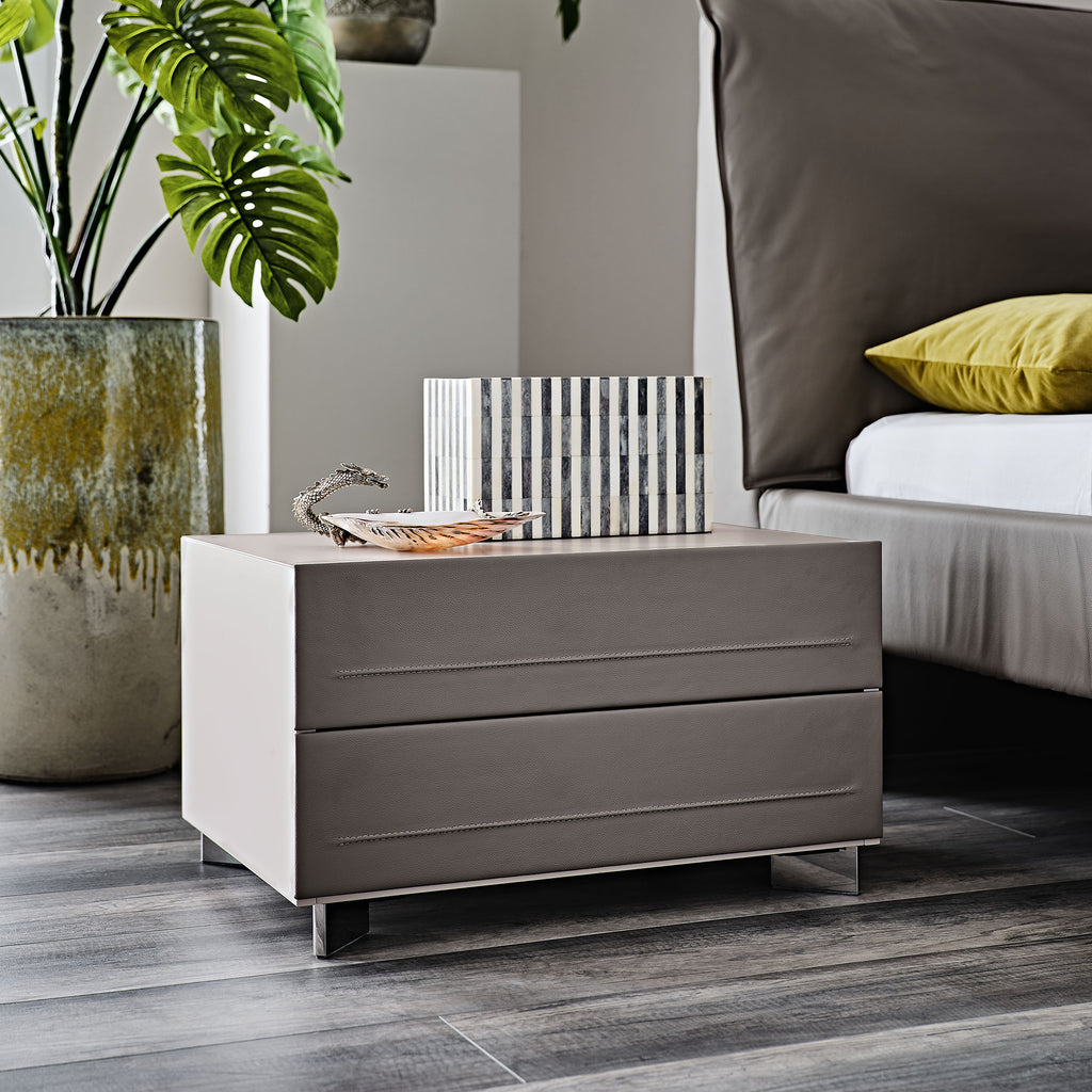 Dyno Nightstand