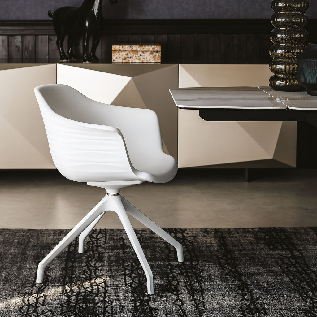 Indy Swivel Chair: 4 Spokes Base
