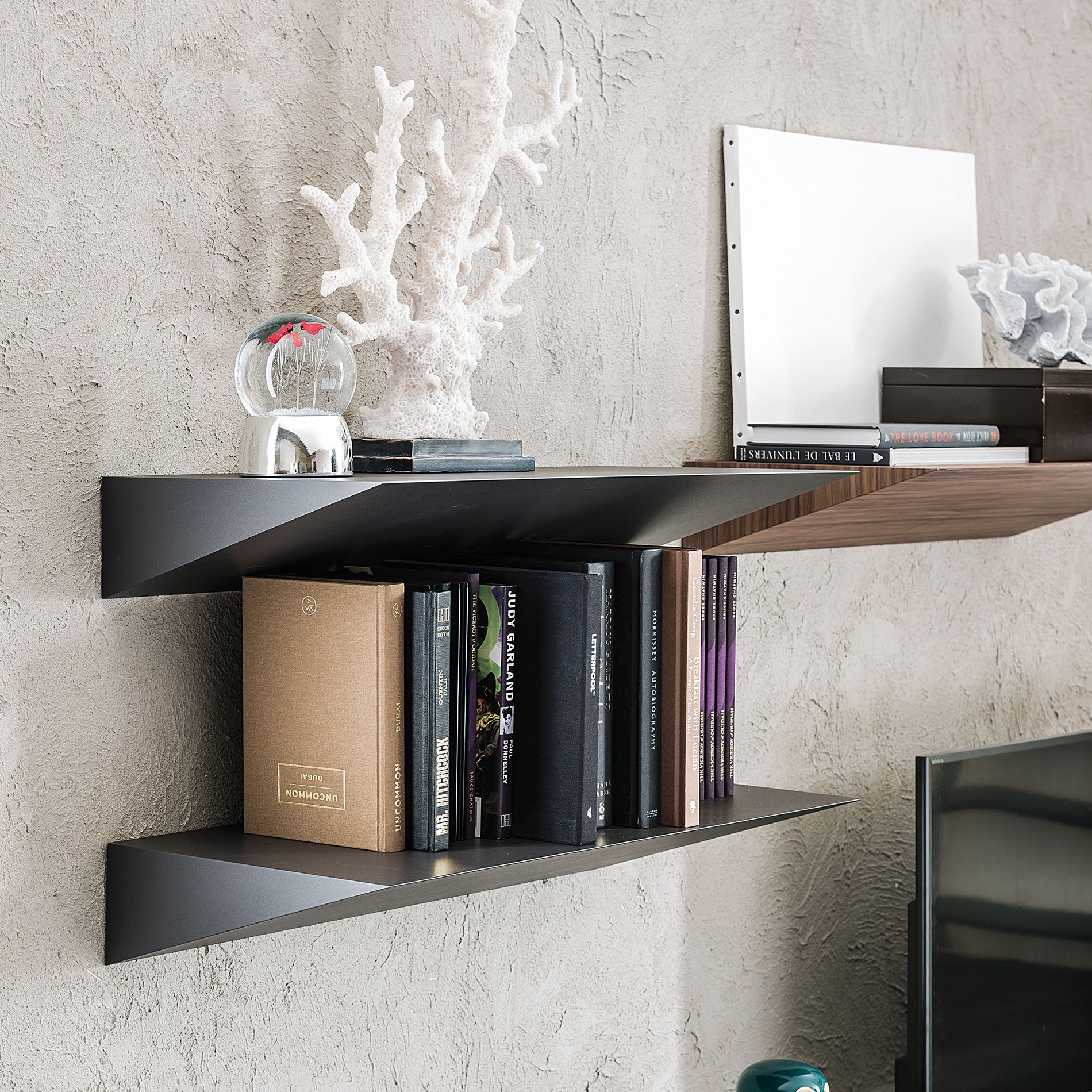Pendola Wall Shelf
