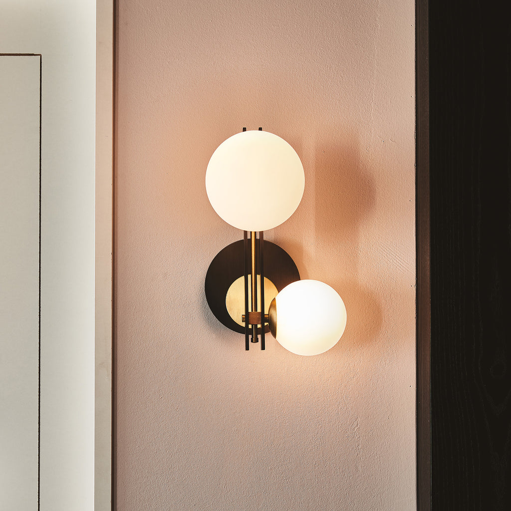 Planeta Wall Sconce