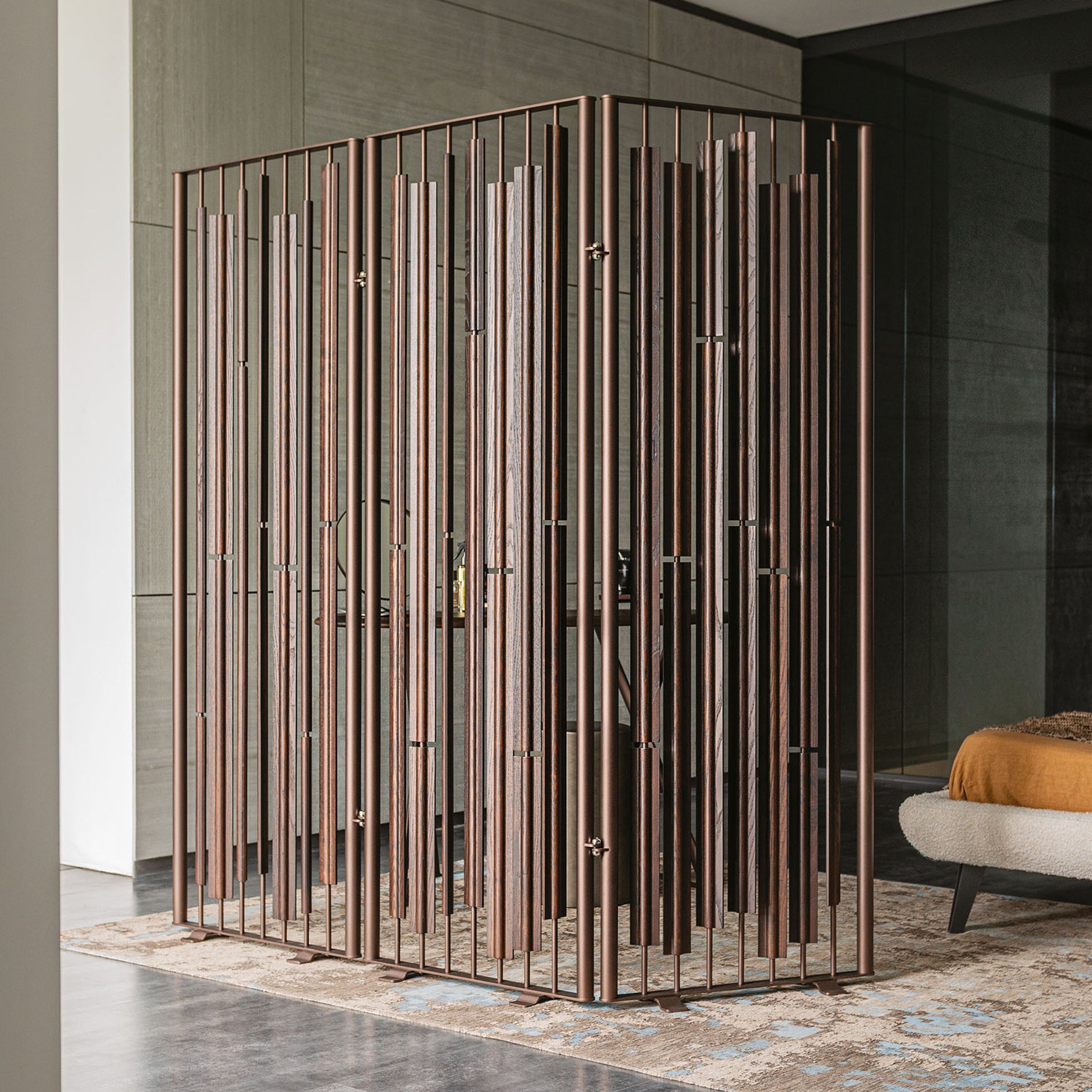 Prive Modular Screen