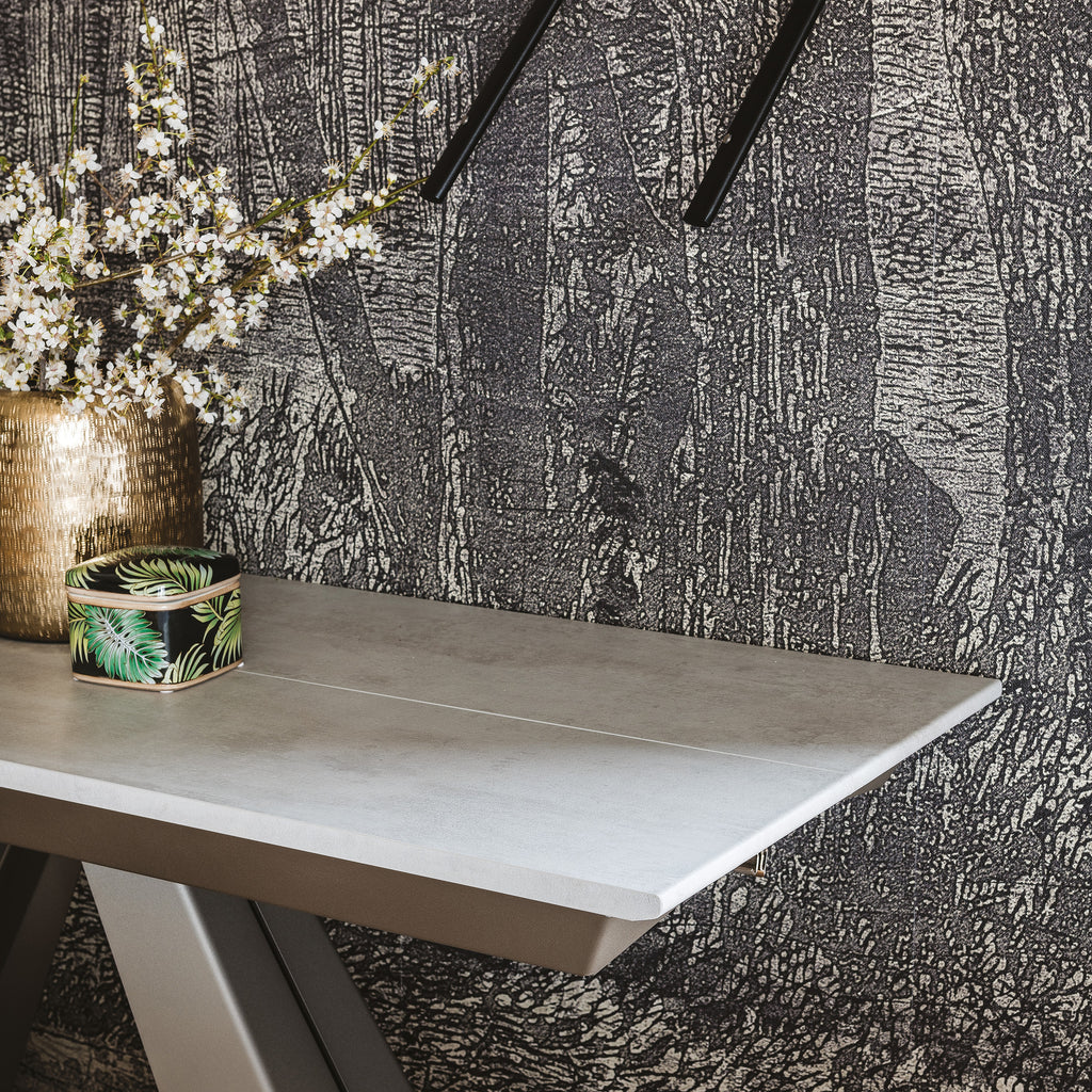 Convivium Extendable Console Table