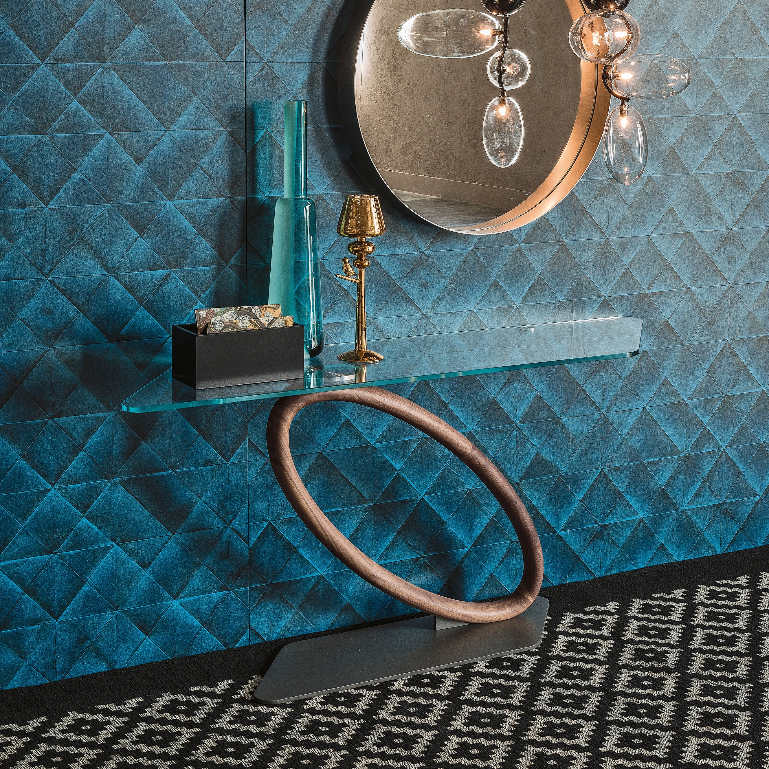 Tour Console Table