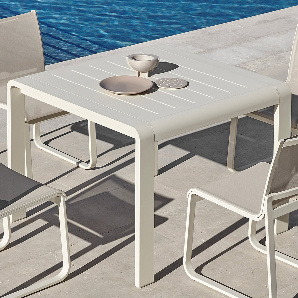 Bond Square Dining Table